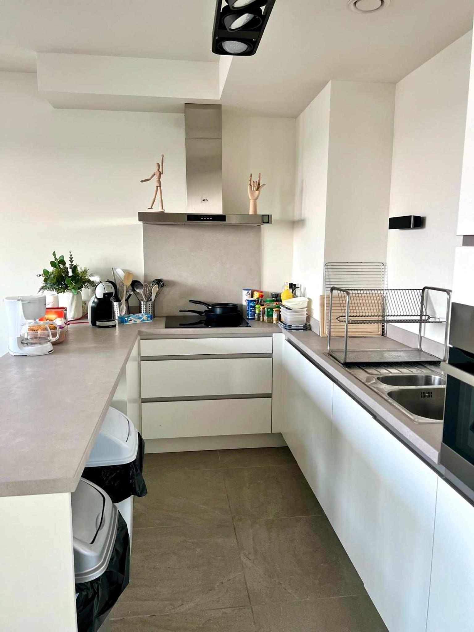Family-Friendly Apartment Steps from Atomium - City Center 6 min