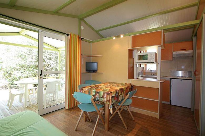Camping La Pinède