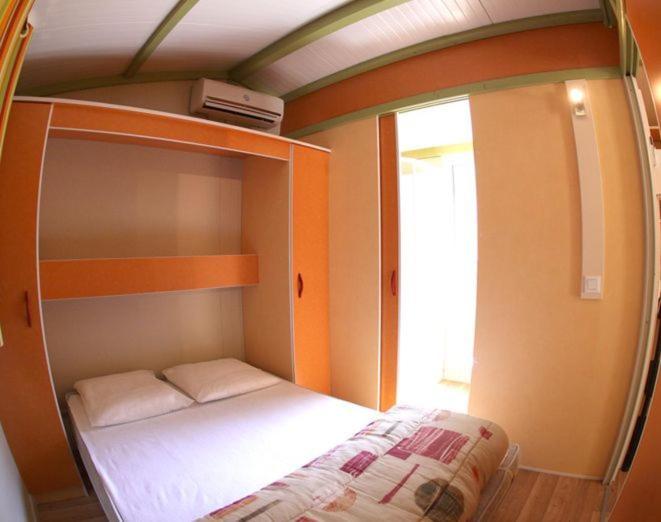 Camping La Pinède