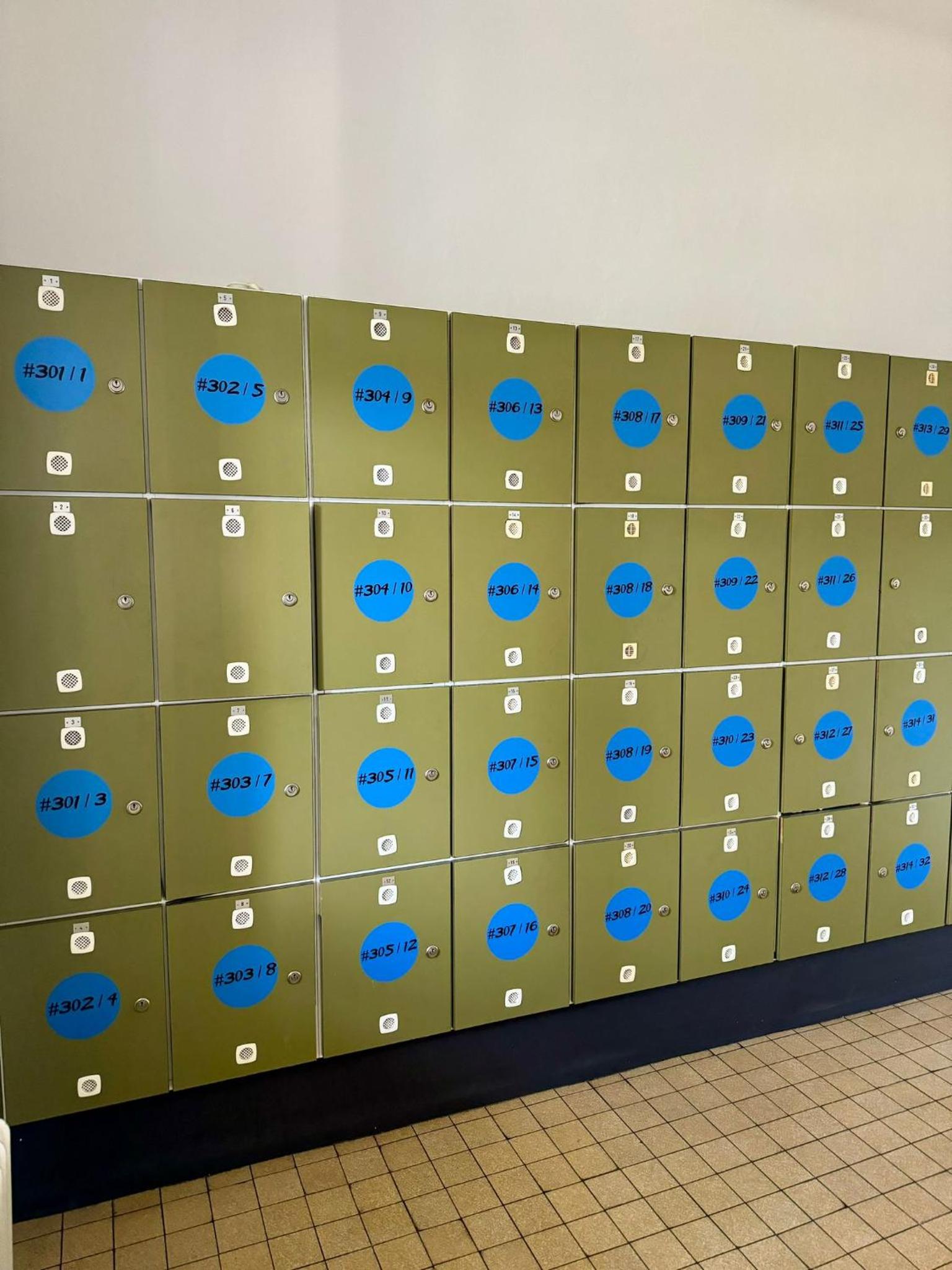 NUMBR25 - self service & low budget Hotel