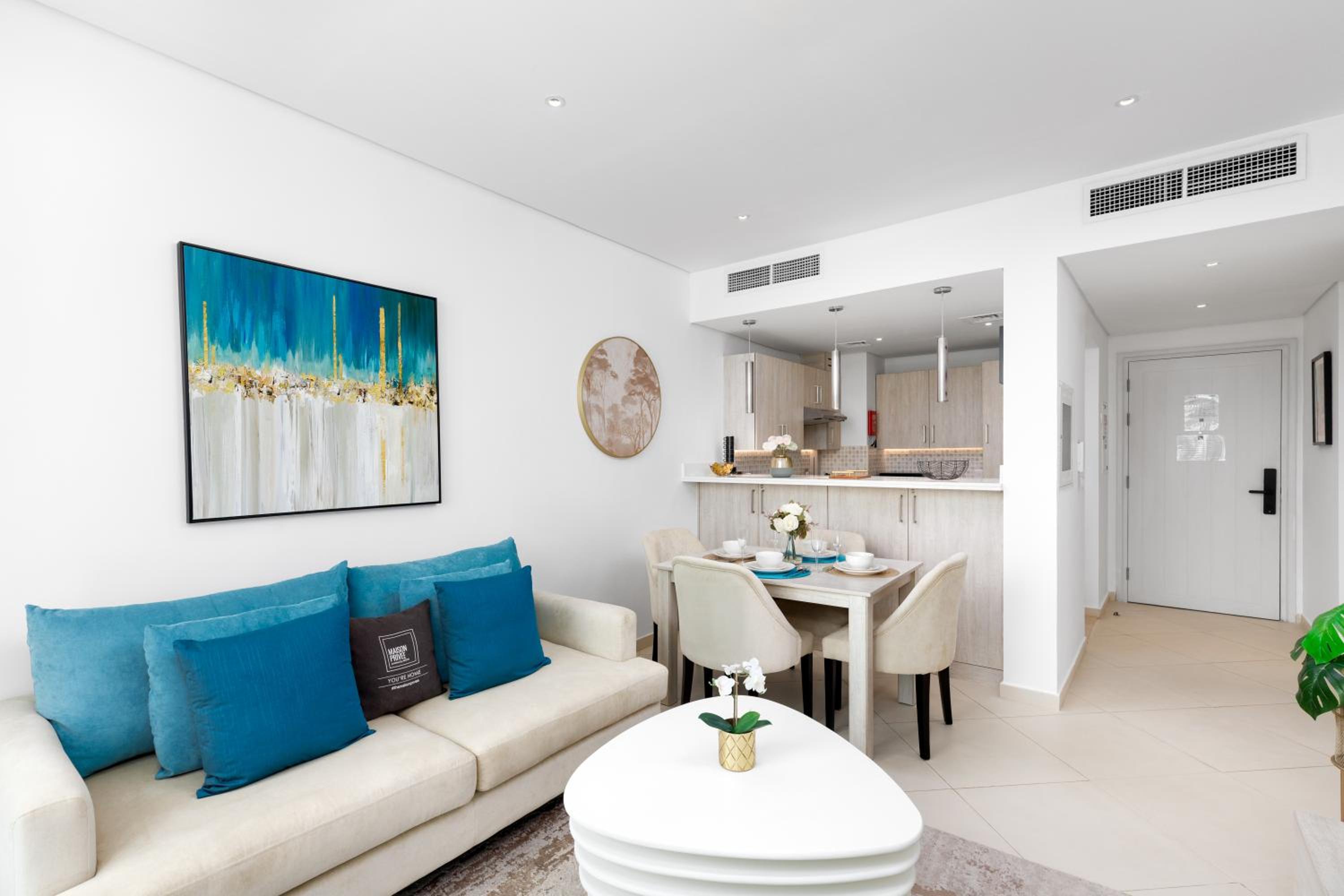 Maison Privee - Elegant Palm Retreat with Iconic Sea & Marina Vws