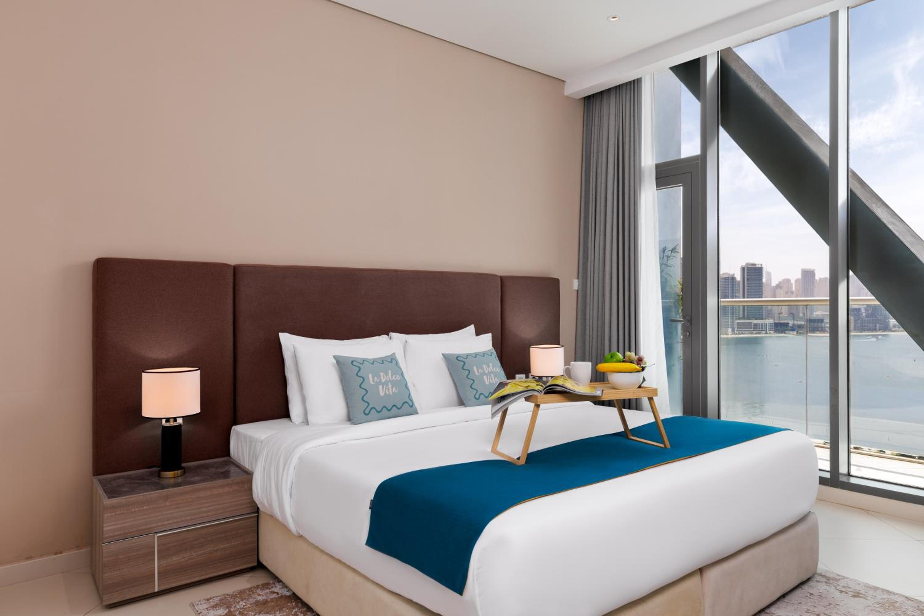 Maison Privee - Elegant Palm Retreat with Iconic Sea & Marina Vws