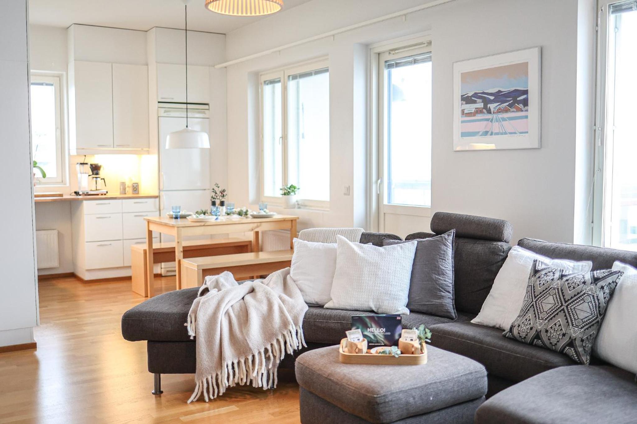 Cozy Rooftop apartment By BookLapland