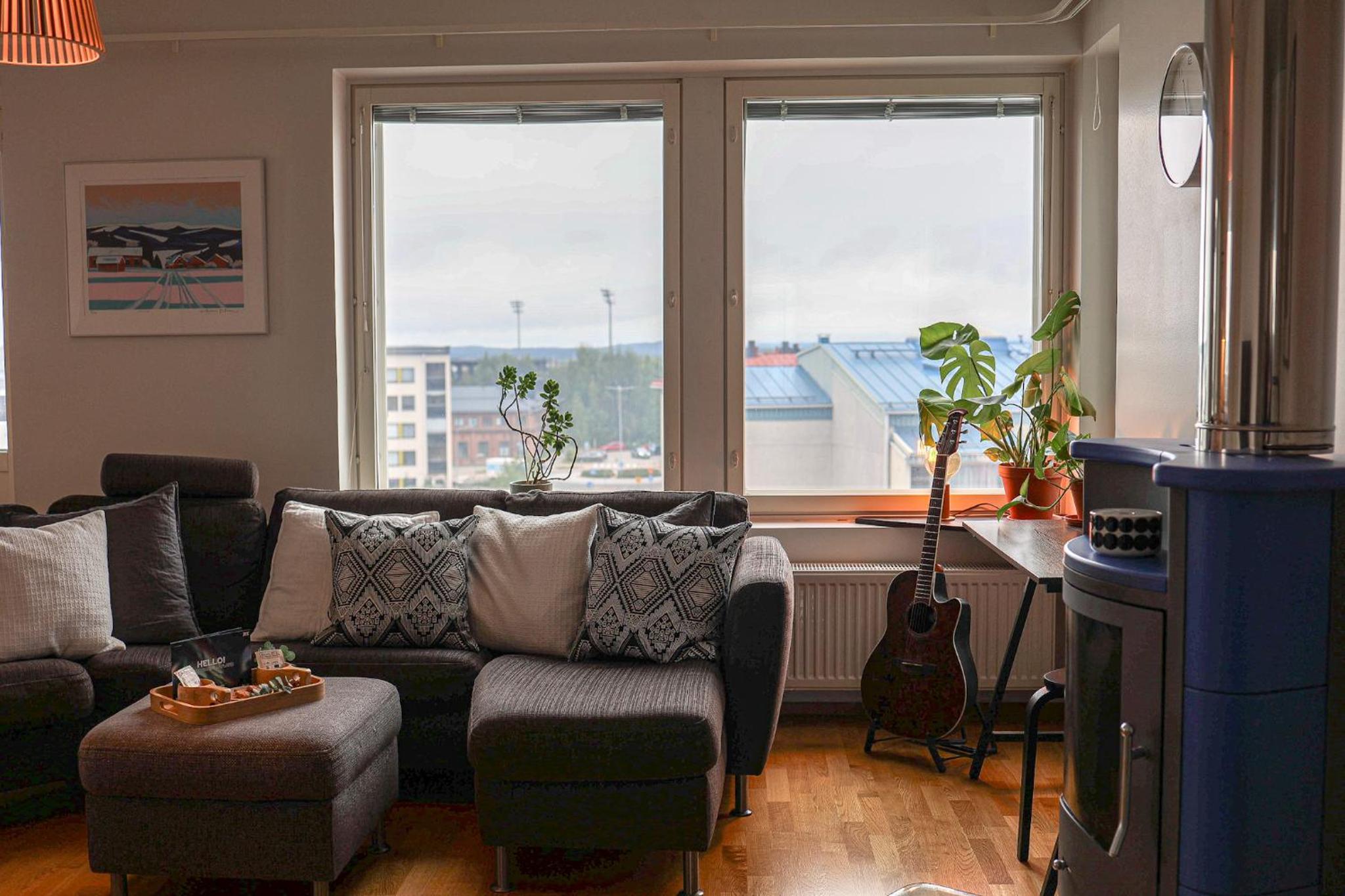 Cozy Rooftop apartment By BookLapland