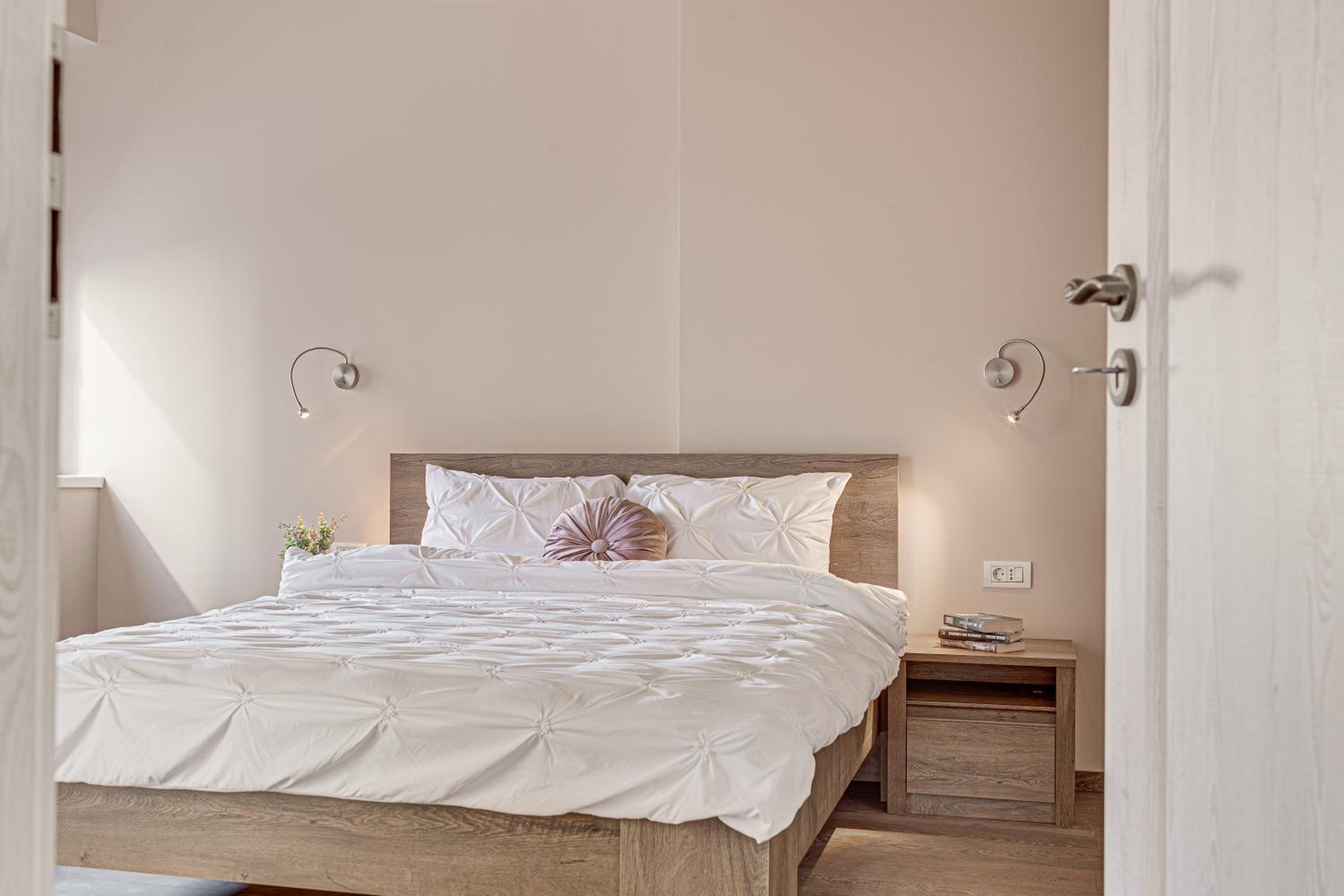 ARI Central Grand Apartment