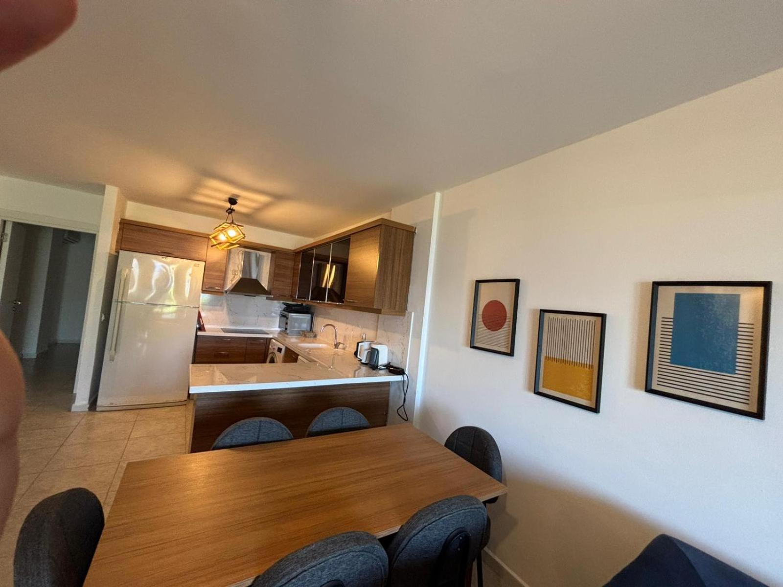 aura residence