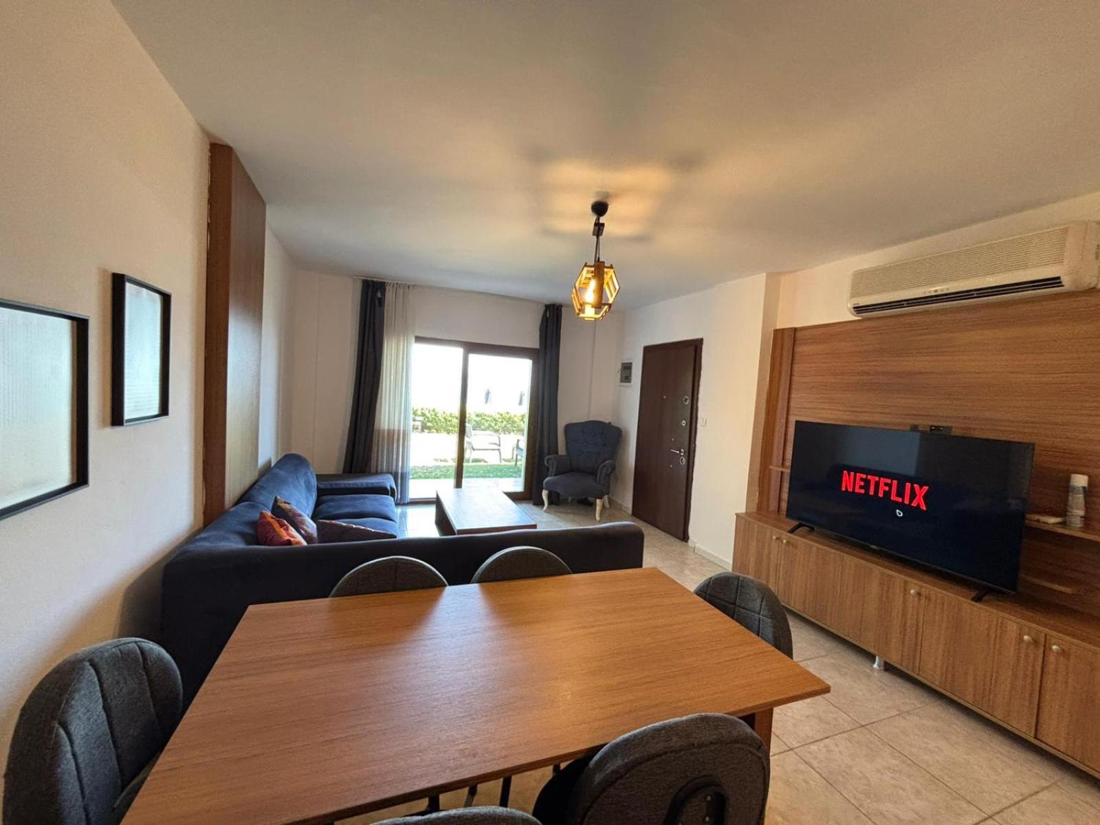 aura residence