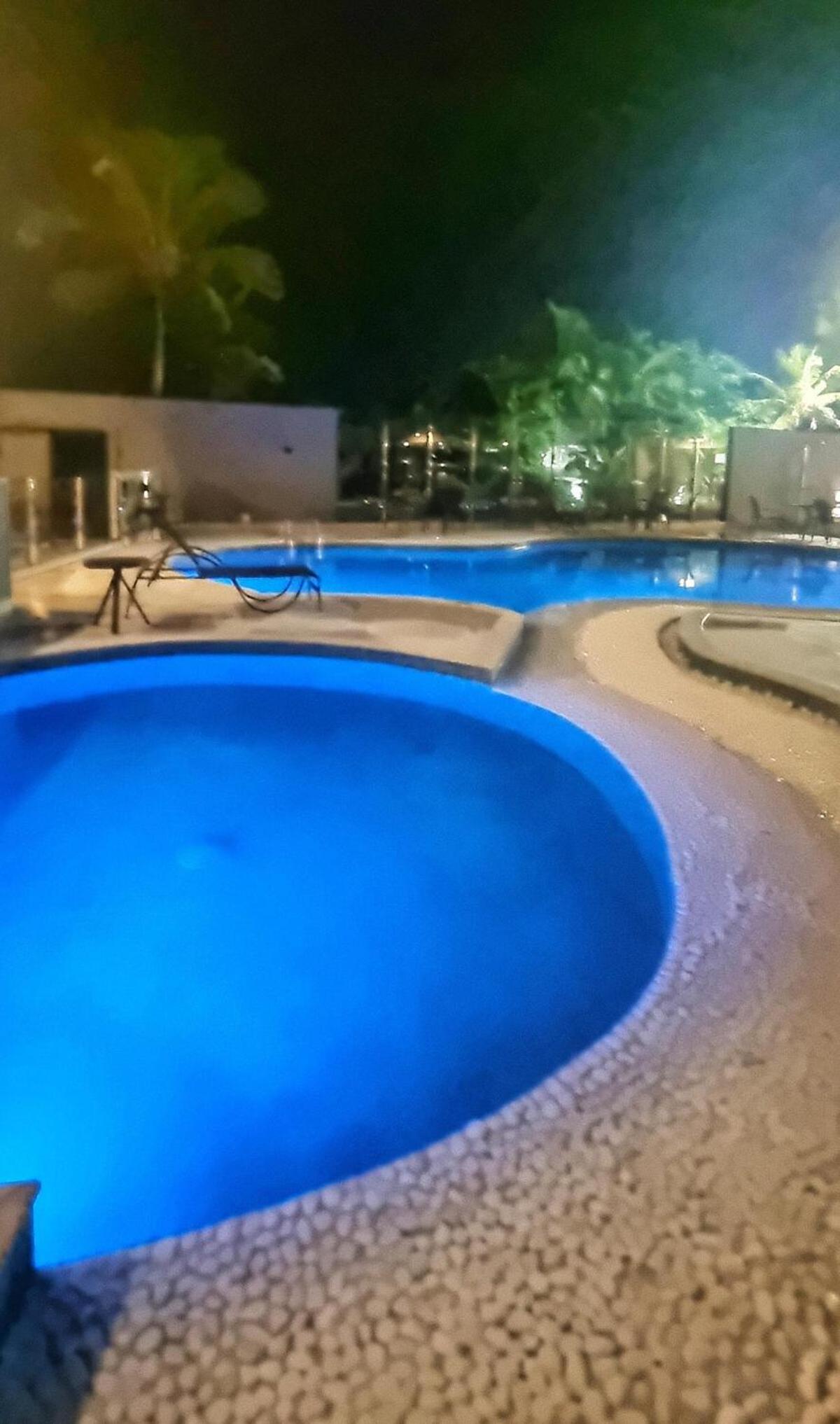Lindo apartamento frente mar Peracanga