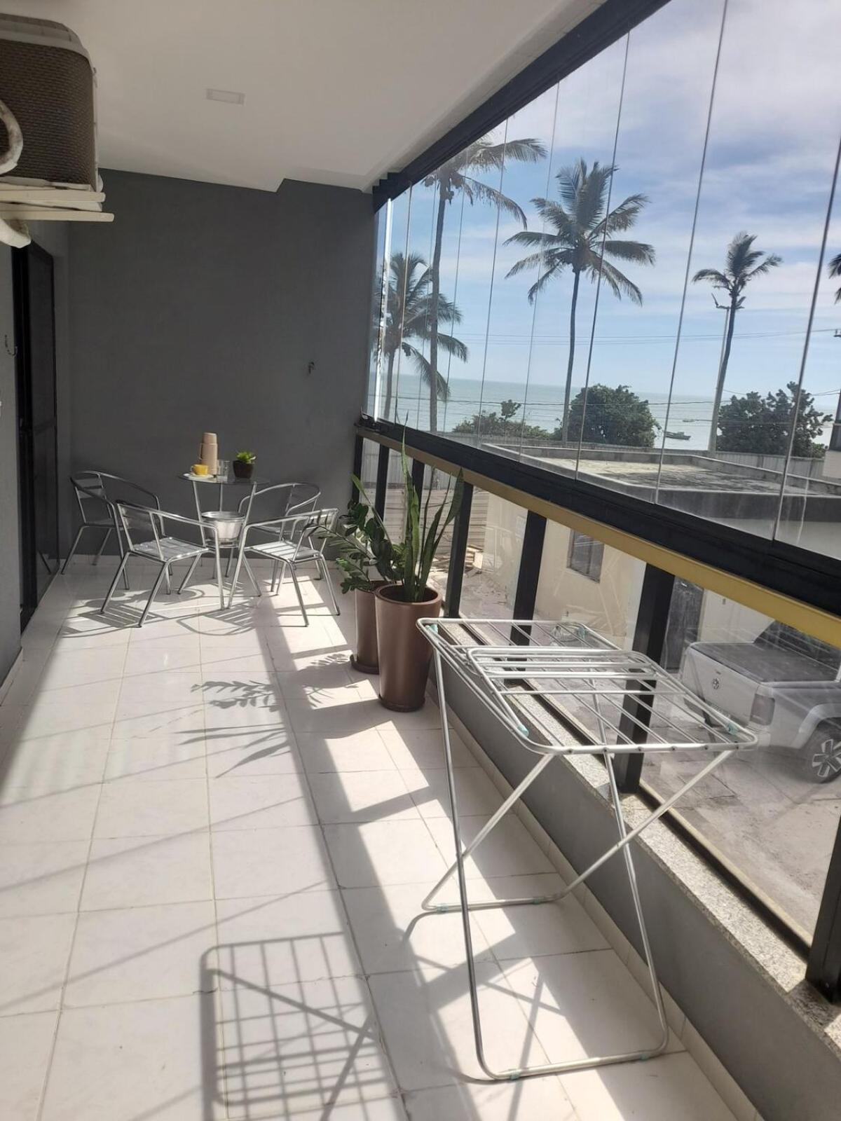 Lindo apartamento frente mar Peracanga