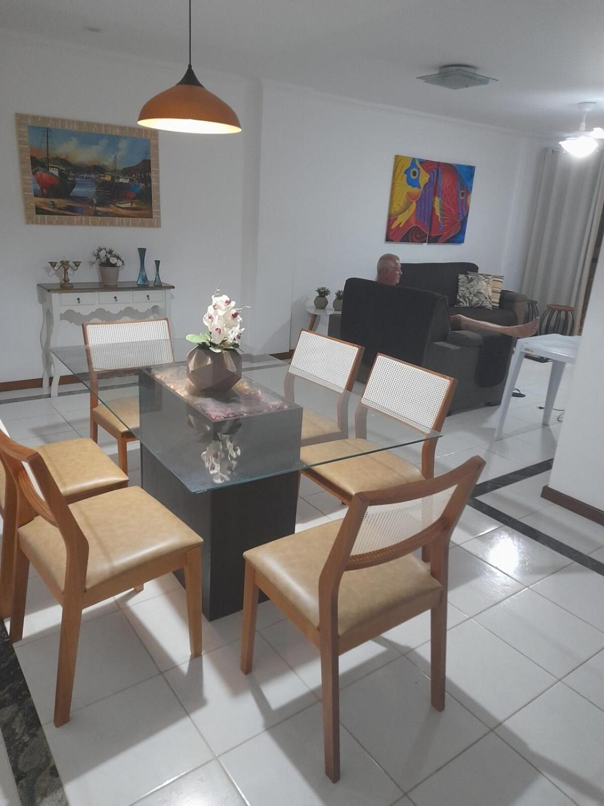 Lindo apartamento frente mar Peracanga