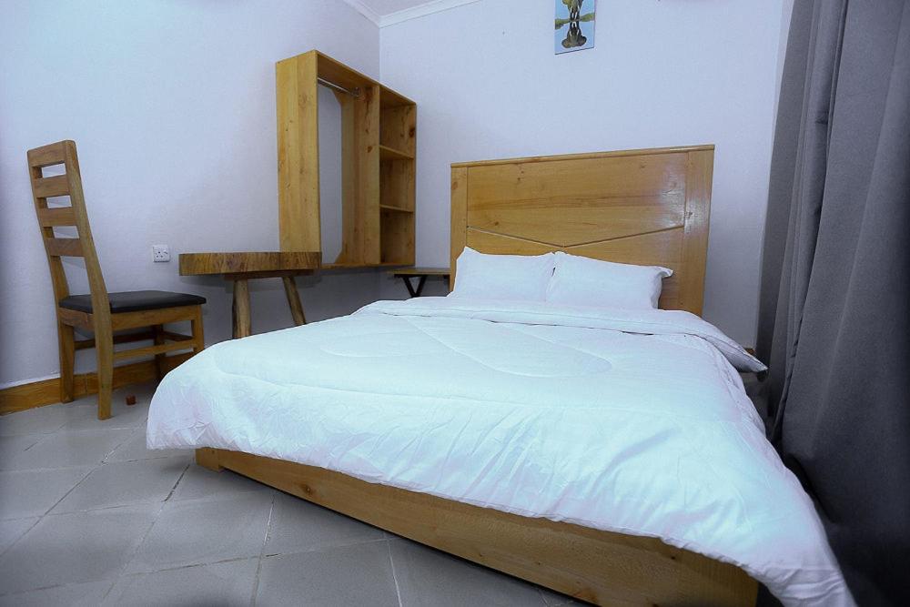 Breezy Lodge
