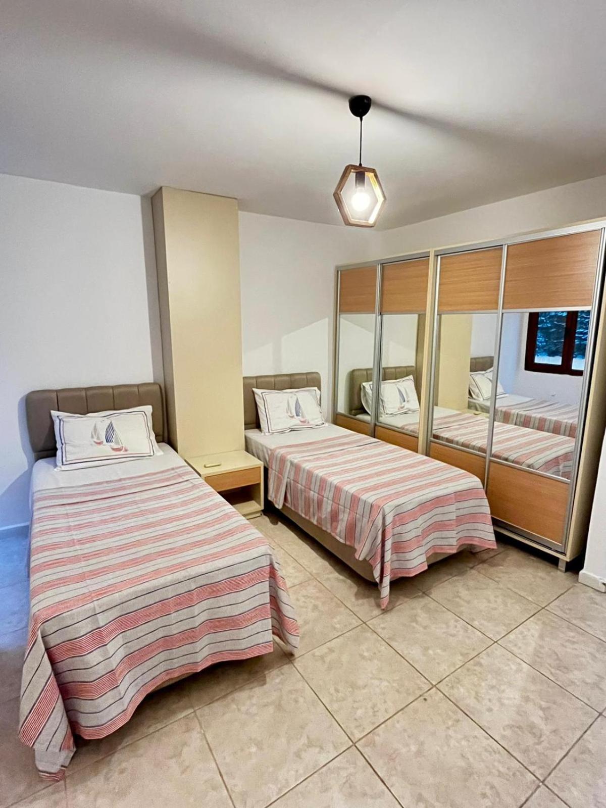 aura residence