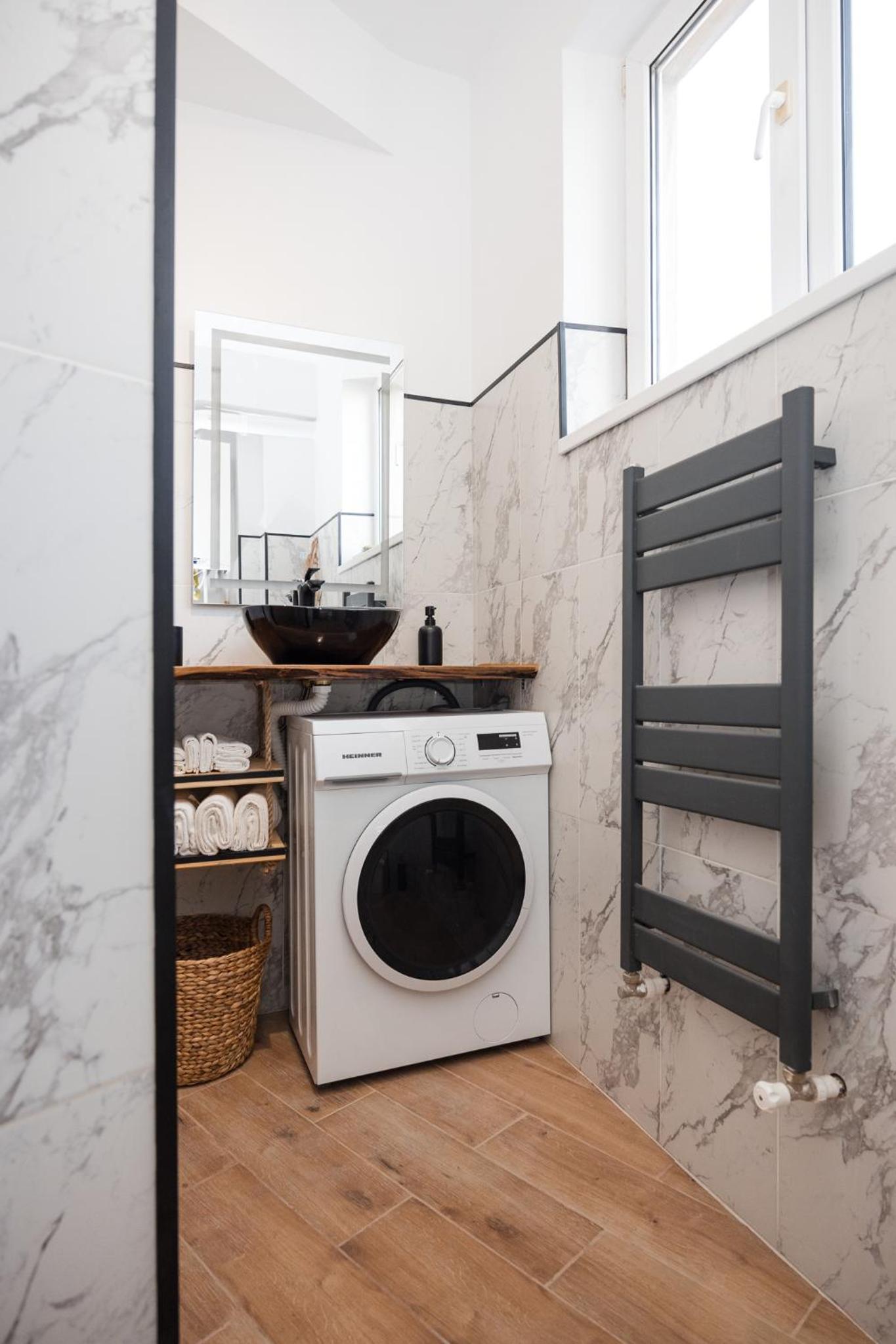 Bienvenue Studio- Steps from OldTown