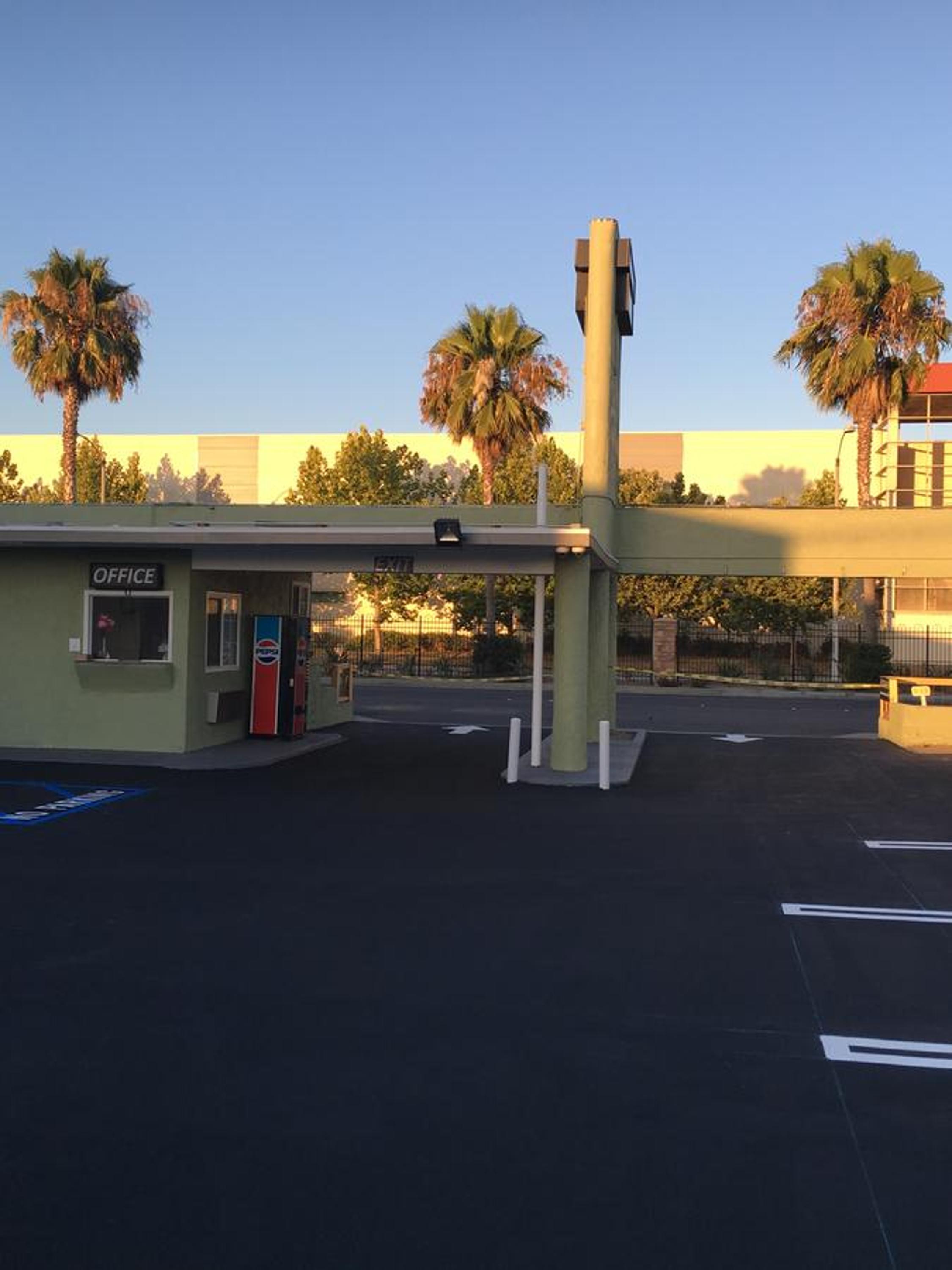 Town House Motel