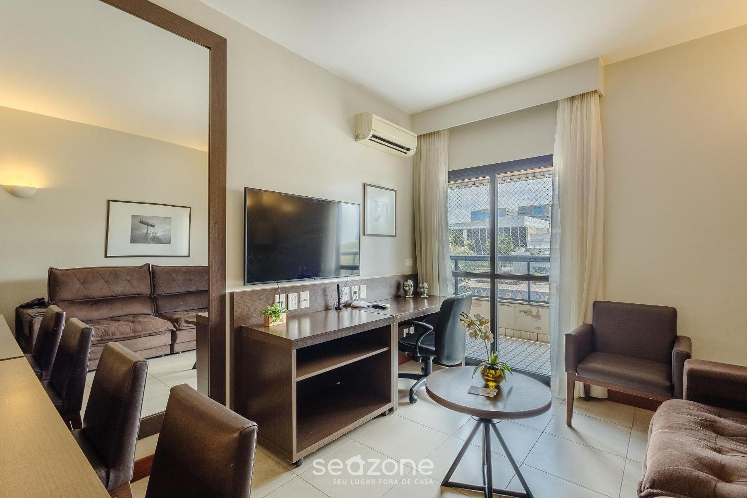 Apart in a condo with a pool in Asa Sul BHE0405