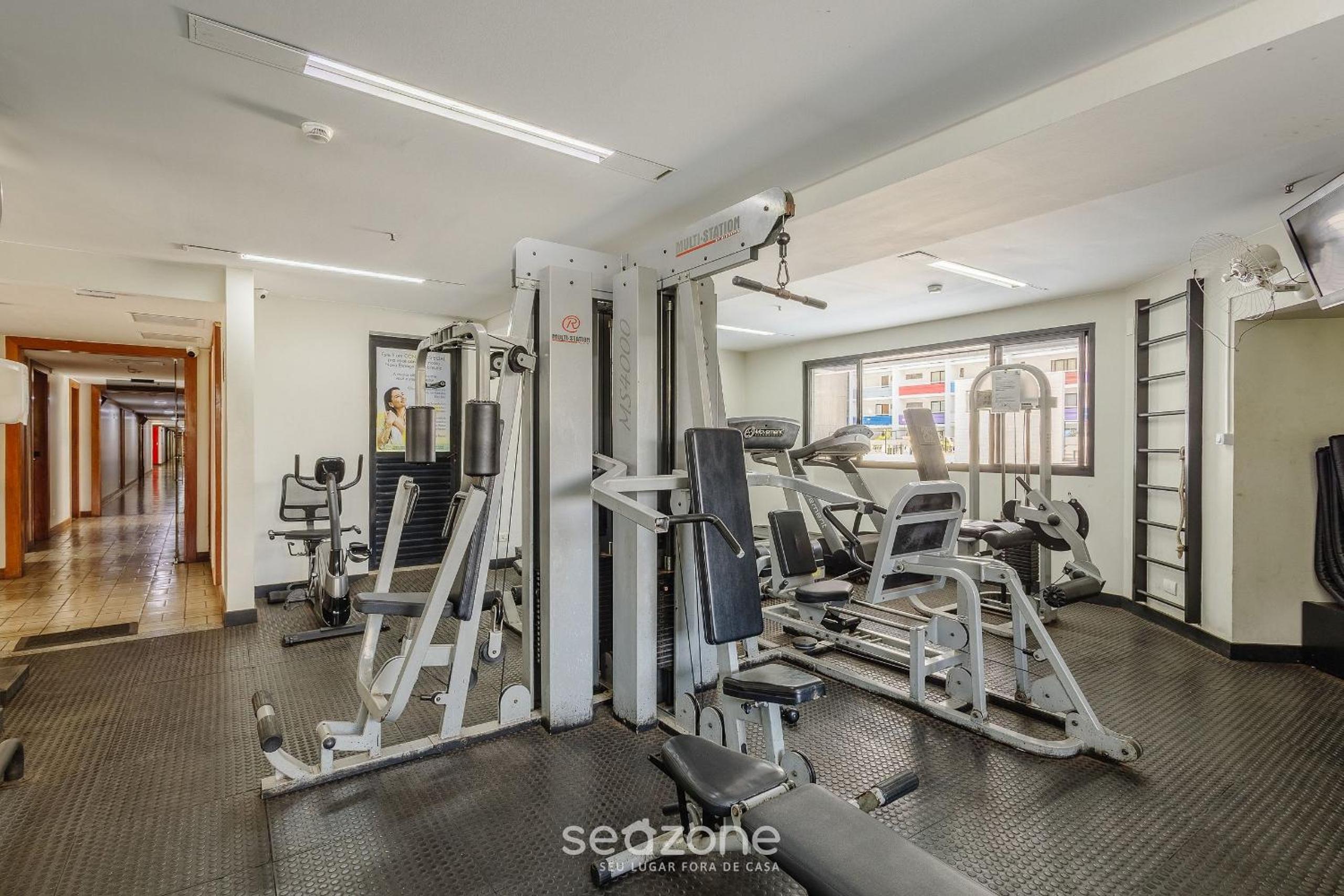 Apart in a condo with a pool in Asa Sul BHE0405