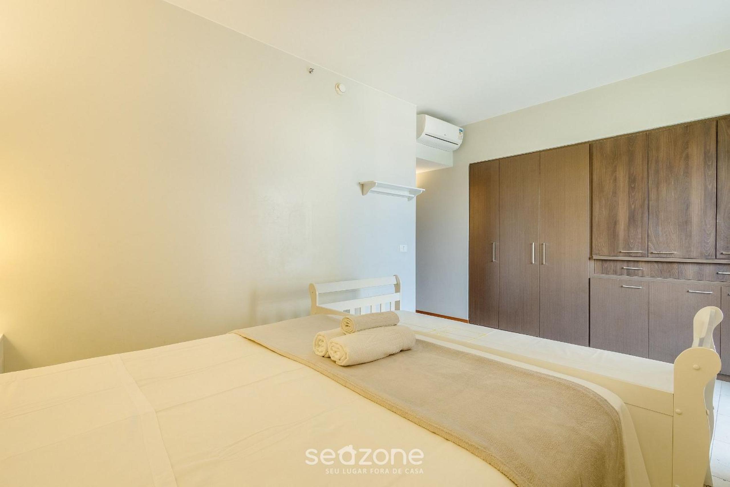 Apart in a condo with a pool in Asa Sul BHE0405