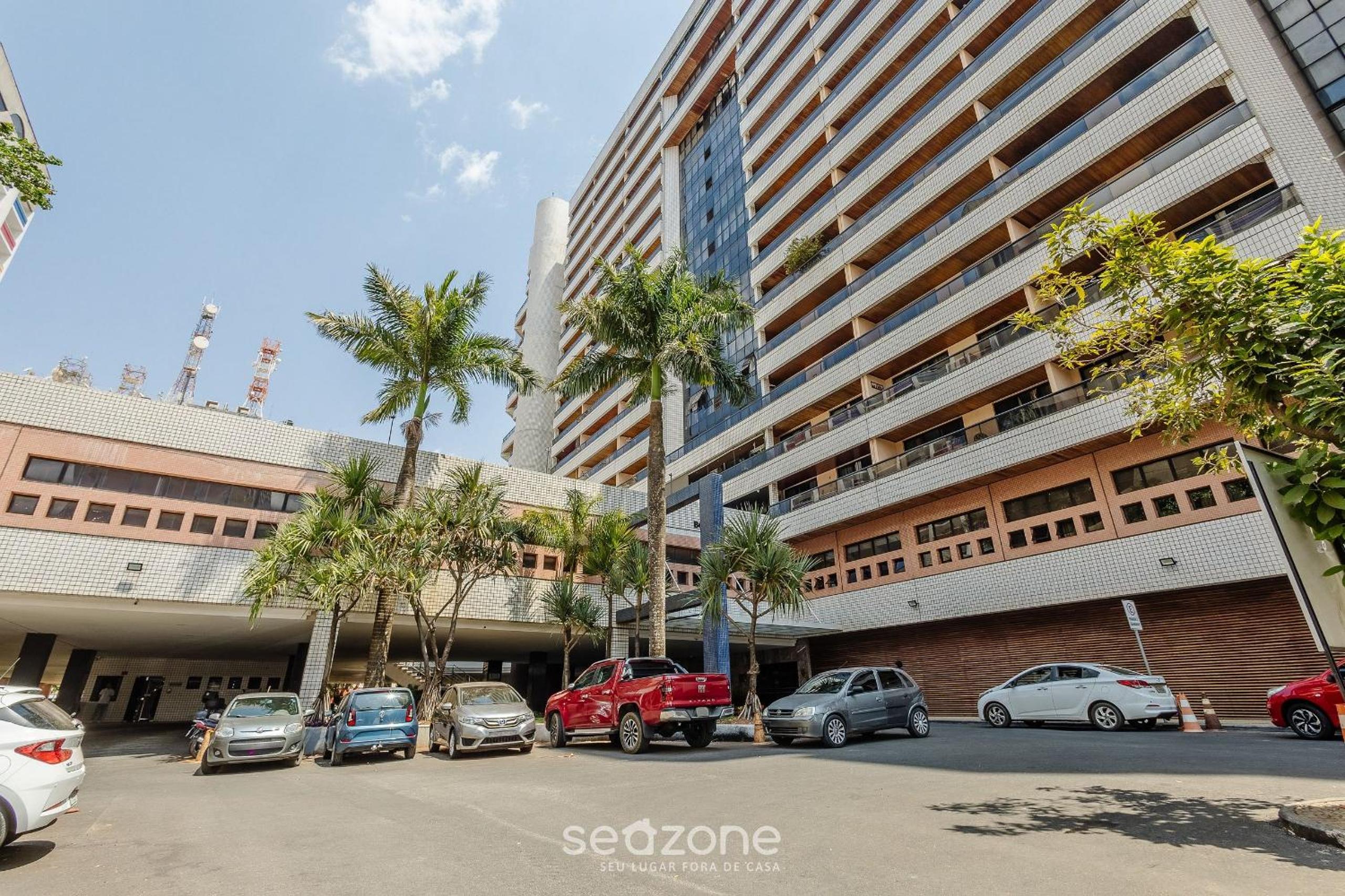 Apart in a condo with a pool in Asa Sul BHE0405