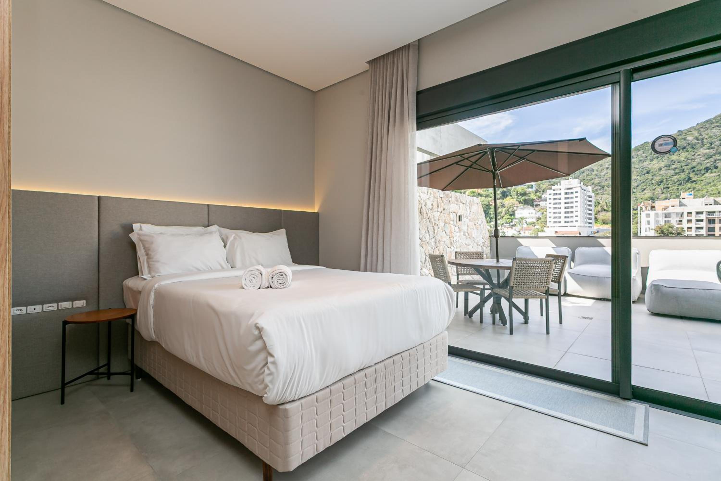First Residencial Multifuncional by Viva - Conforto e Fácil Acesso às Melhores Praias de Floripa