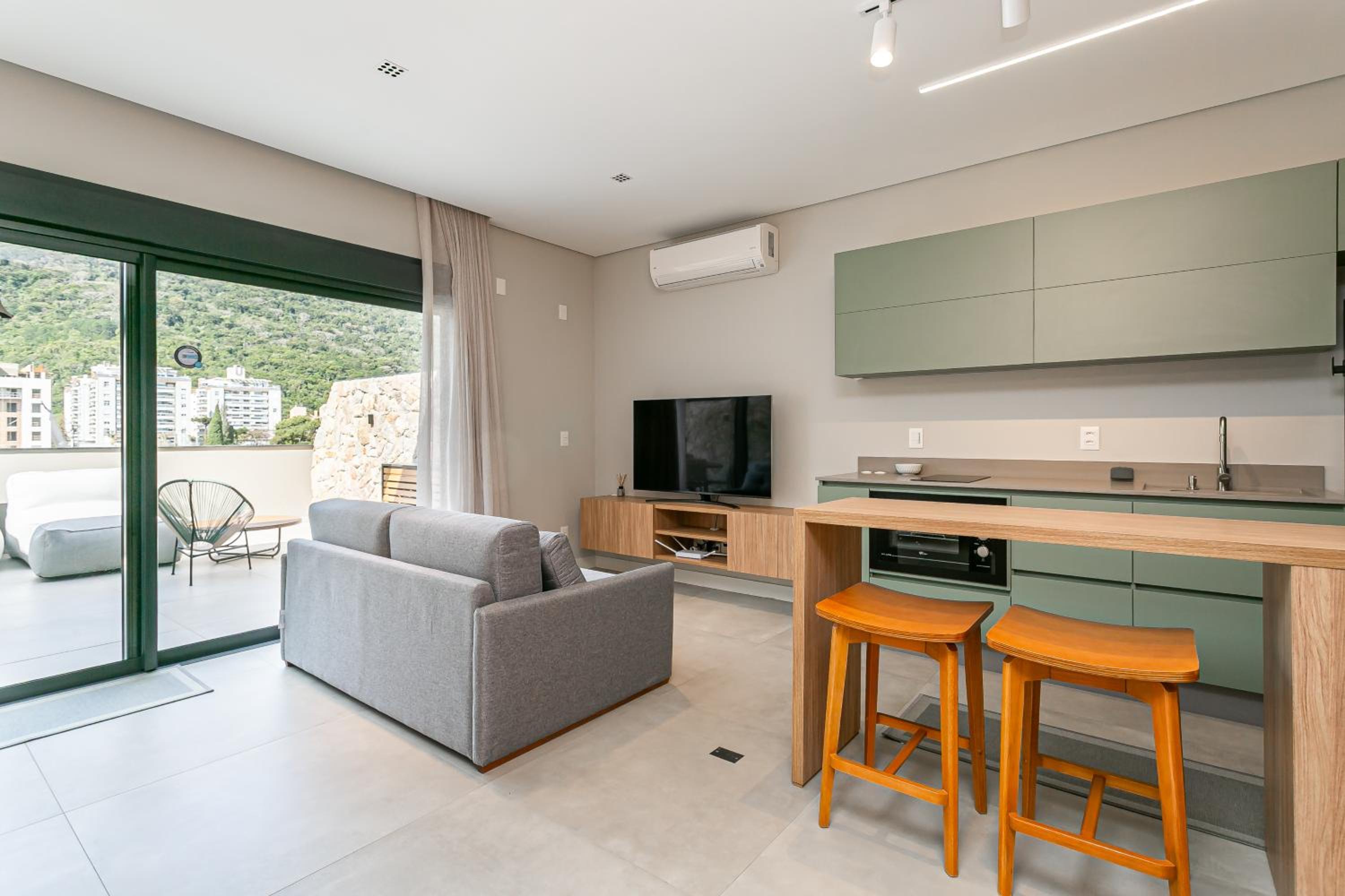 First Residencial Multifuncional by Viva - Conforto e Fácil Acesso às Melhores Praias de Floripa