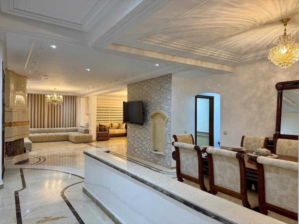 Chic & Spacious 4BR with Jacuzzi-Fez New City Stay