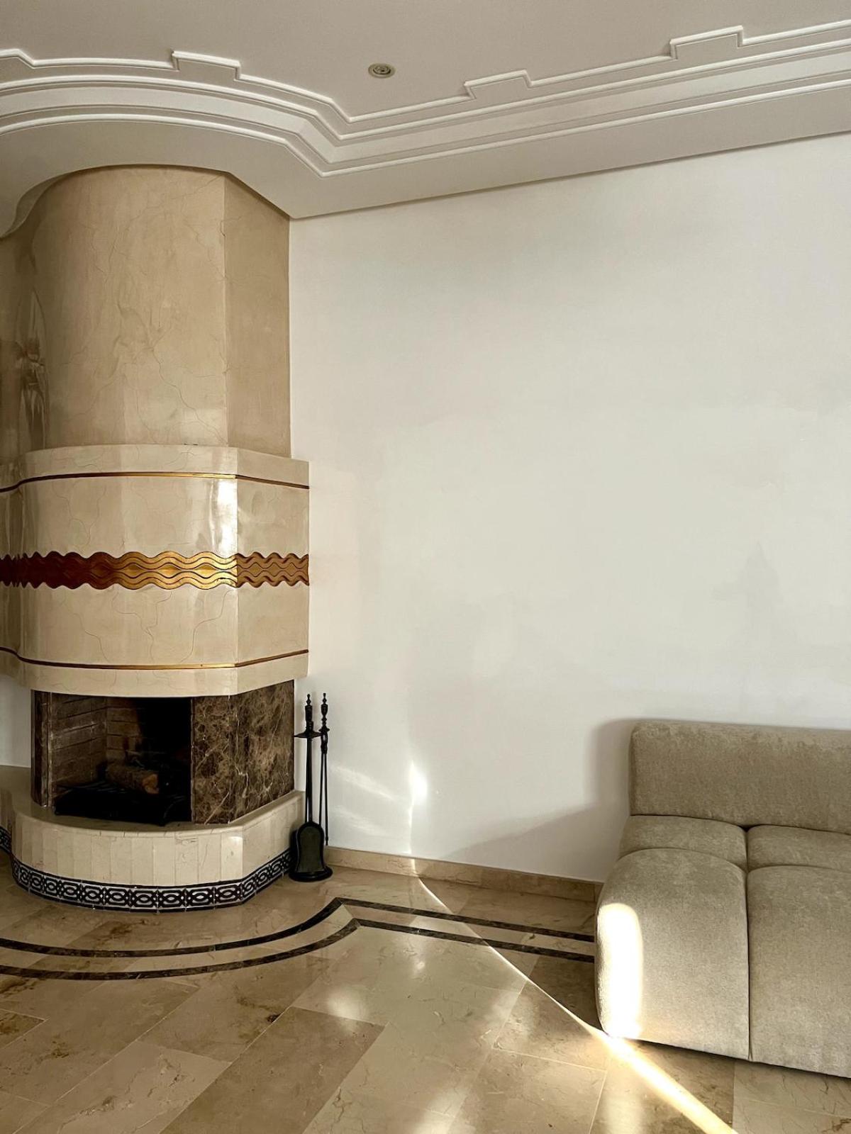 Chic & Spacious 4BR with Jacuzzi-Fez New City Stay
