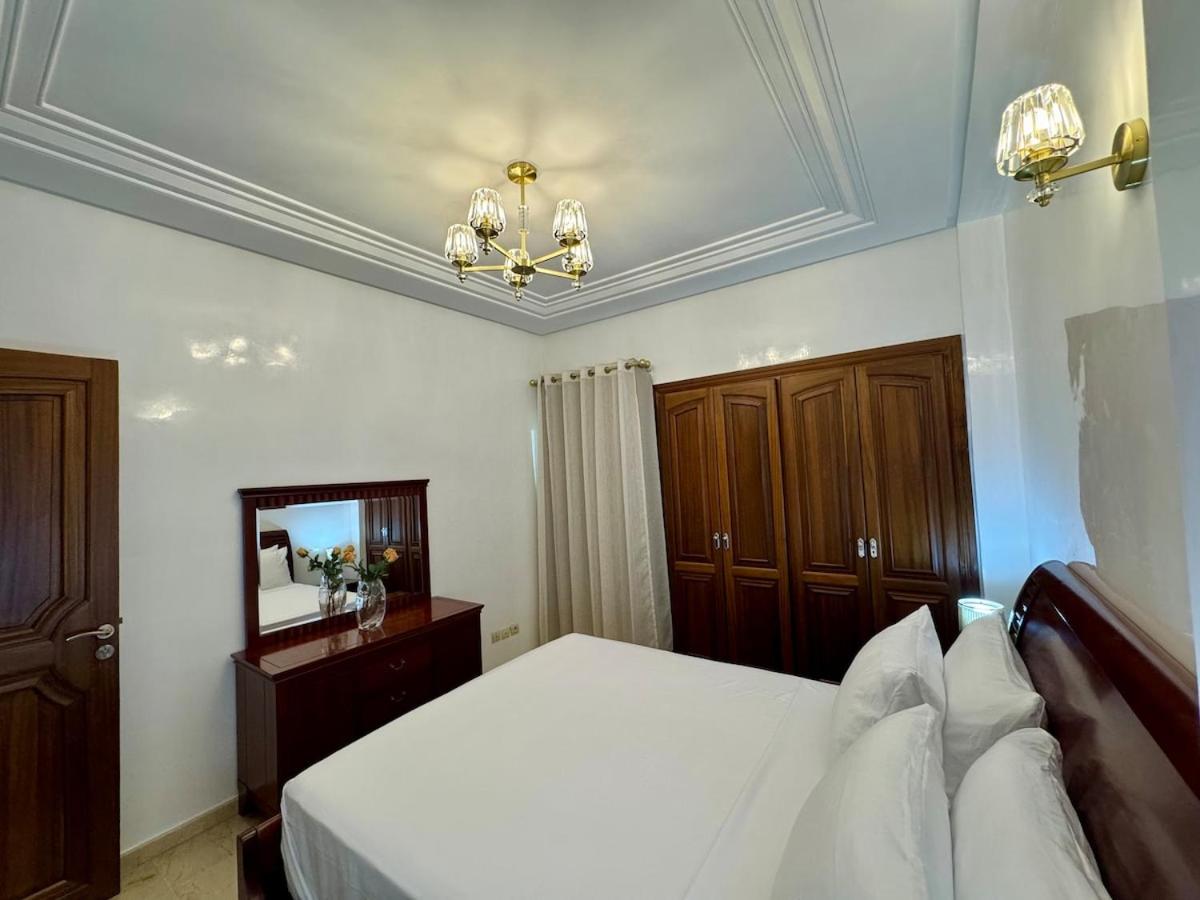 Chic & Spacious 4BR with Jacuzzi-Fez New City Stay