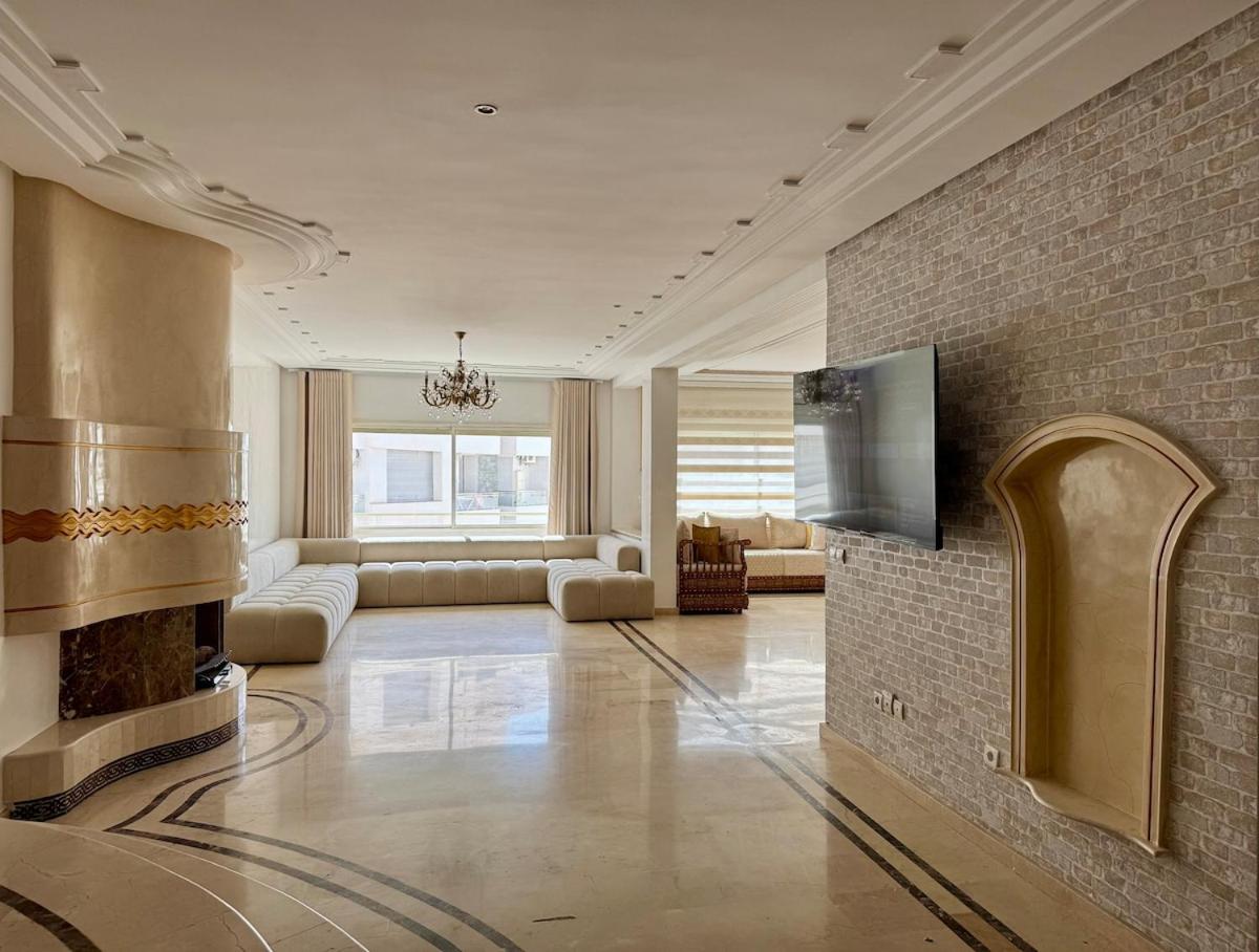 Chic & Spacious 4BR with Jacuzzi-Fez New City Stay