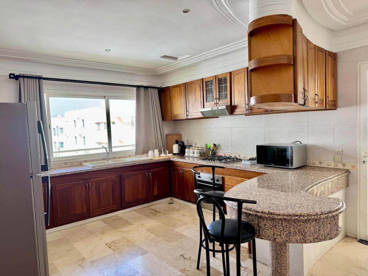 Chic & Spacious 4BR with Jacuzzi-Fez New City Stay