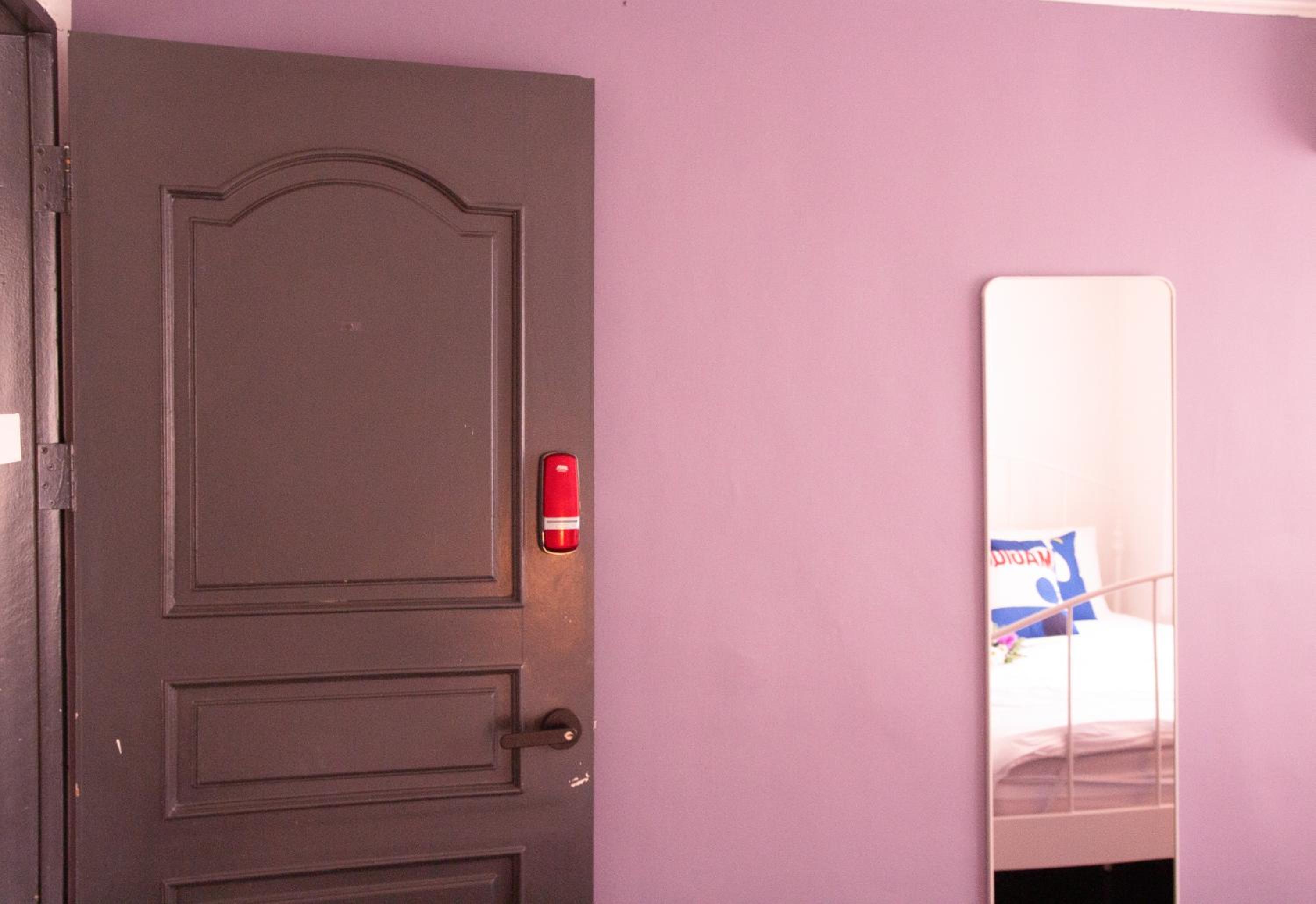 4 Beds in the Heart of Hongdae, Mangwon, Sangsu & Red Road