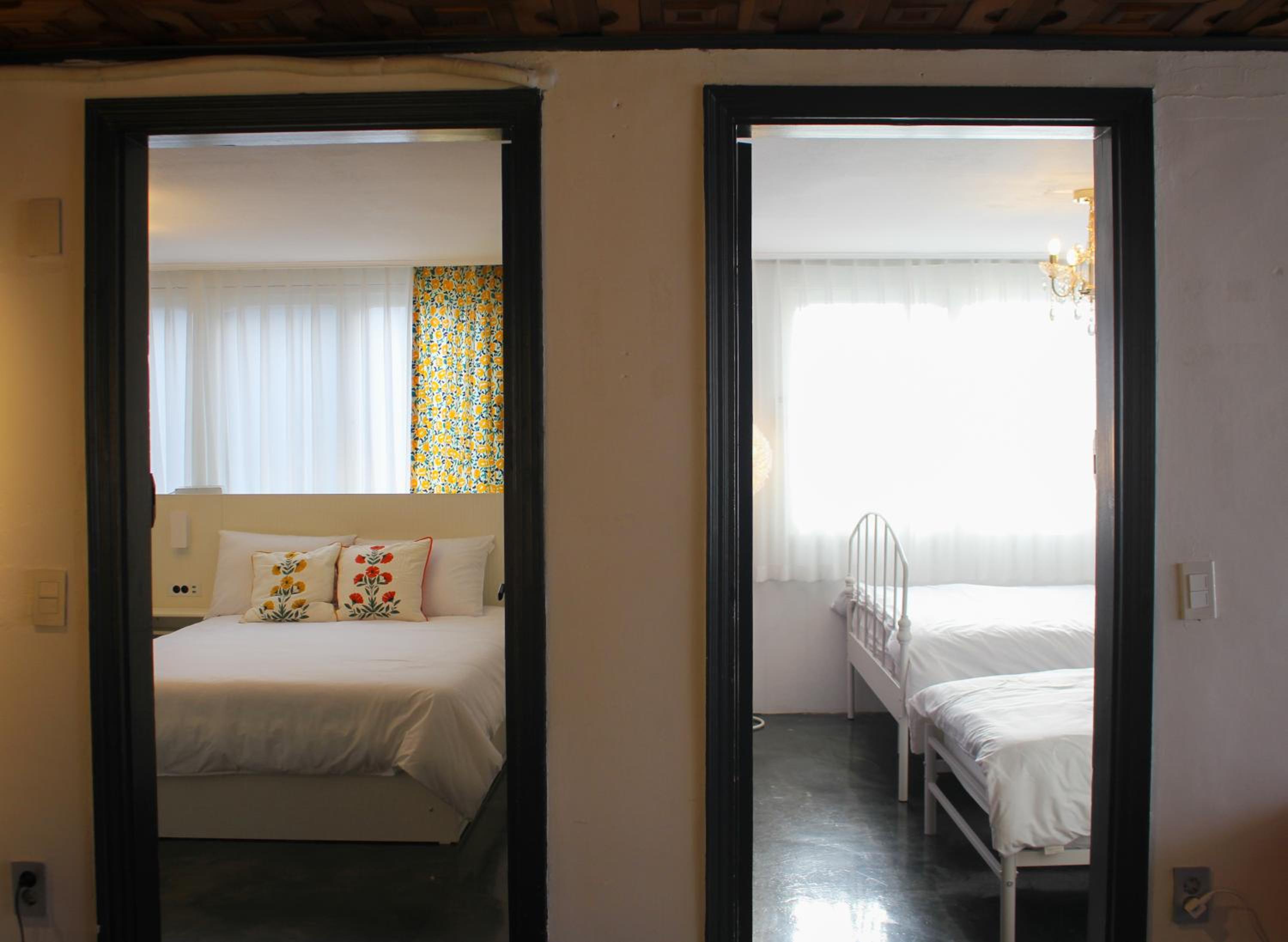 4 Beds in the Heart of Hongdae, Mangwon, Sangsu & Red Road