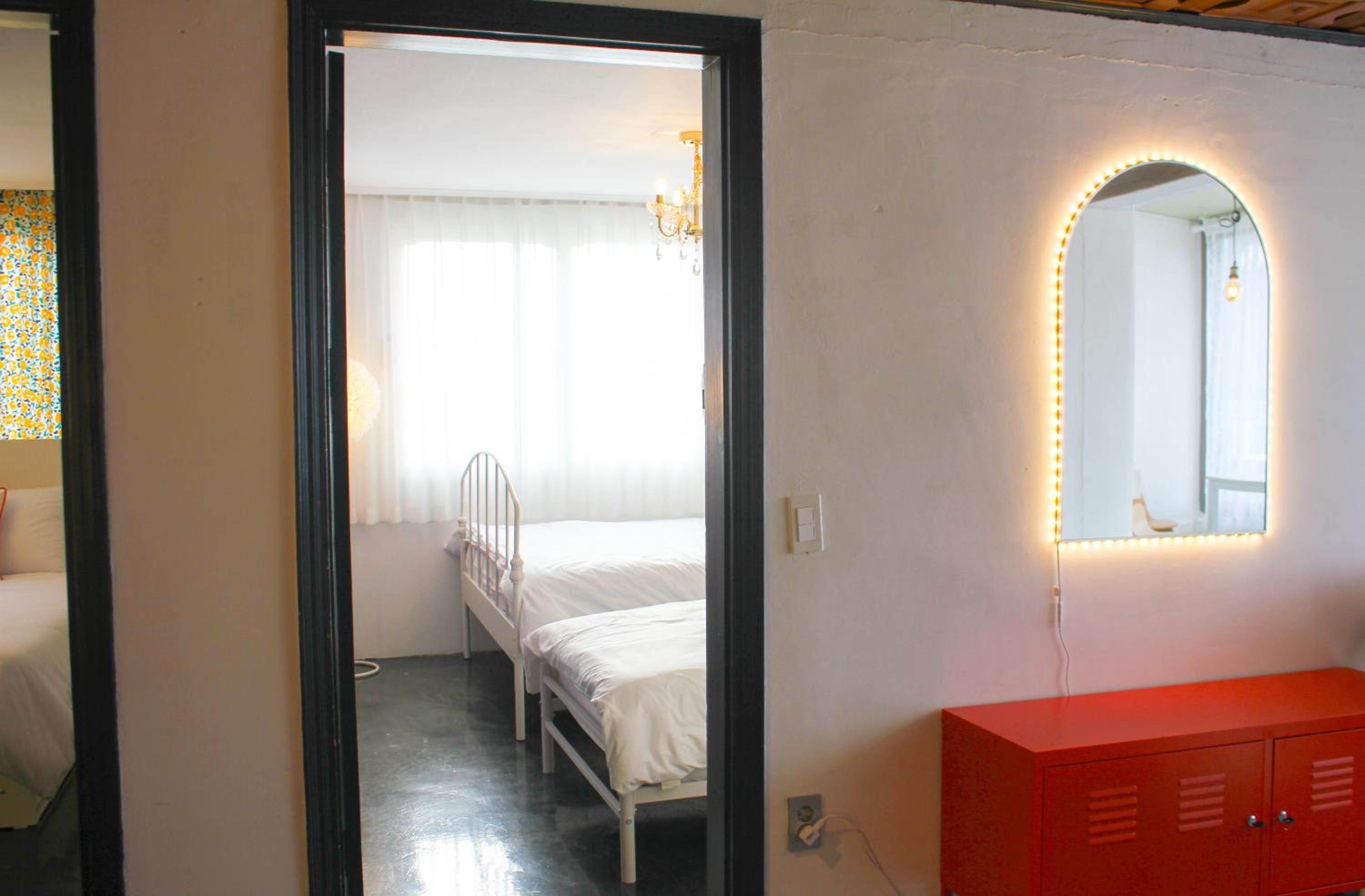 4 Beds in the Heart of Hongdae, Mangwon, Sangsu & Red Road