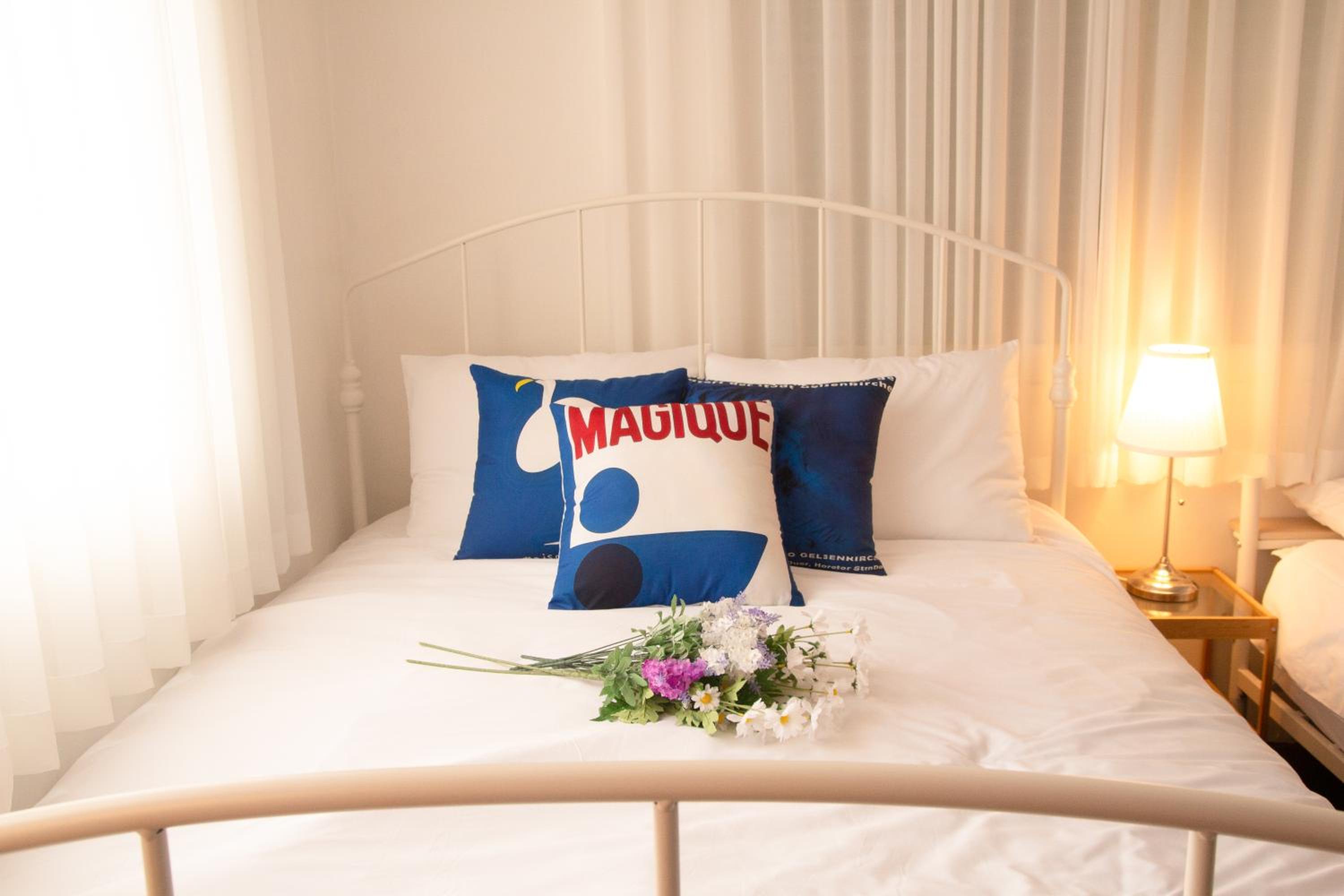 4 Beds in the Heart of Hongdae, Mangwon, Sangsu & Red Road