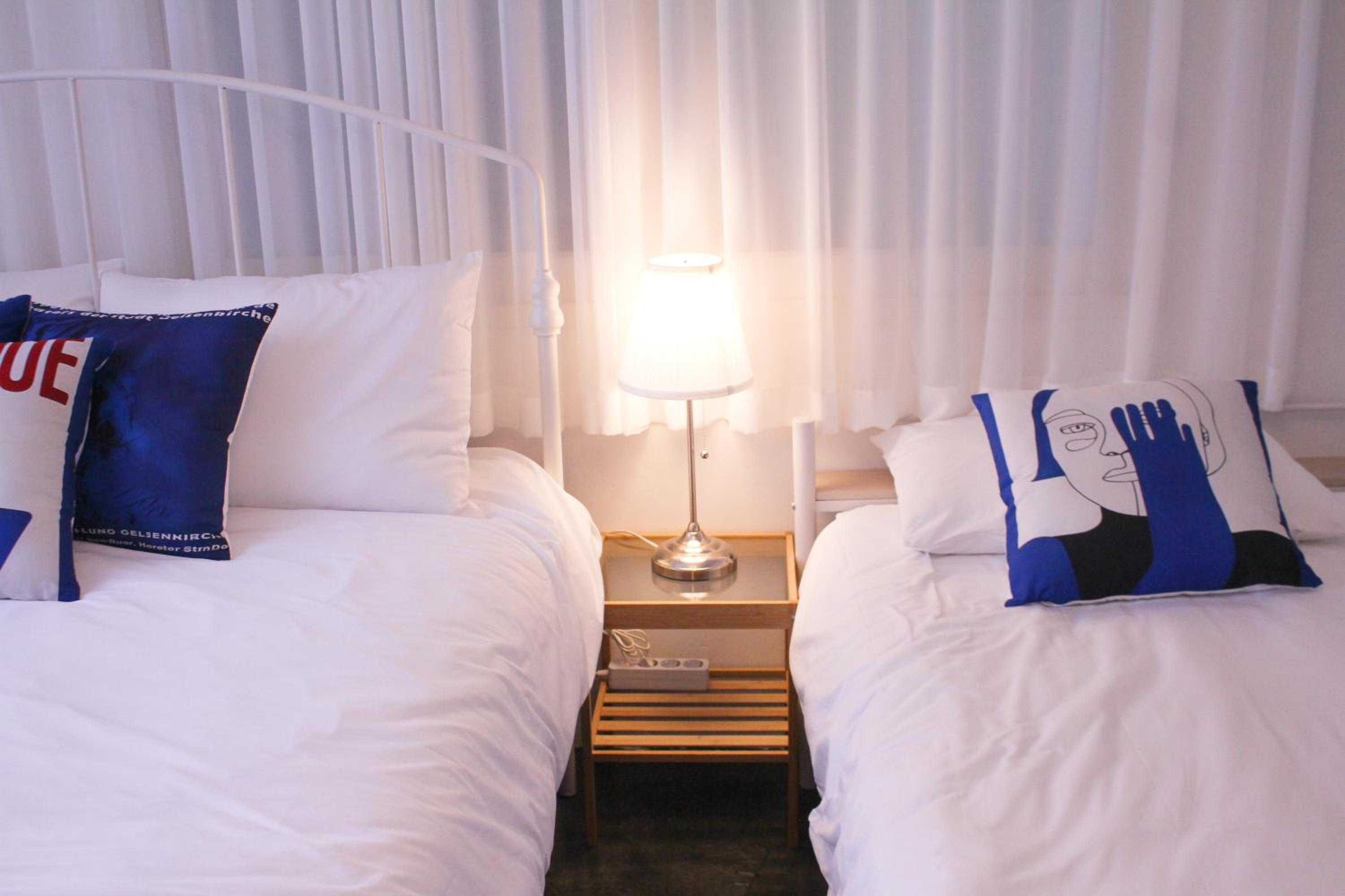 4 Beds in the Heart of Hongdae, Mangwon, Sangsu & Red Road