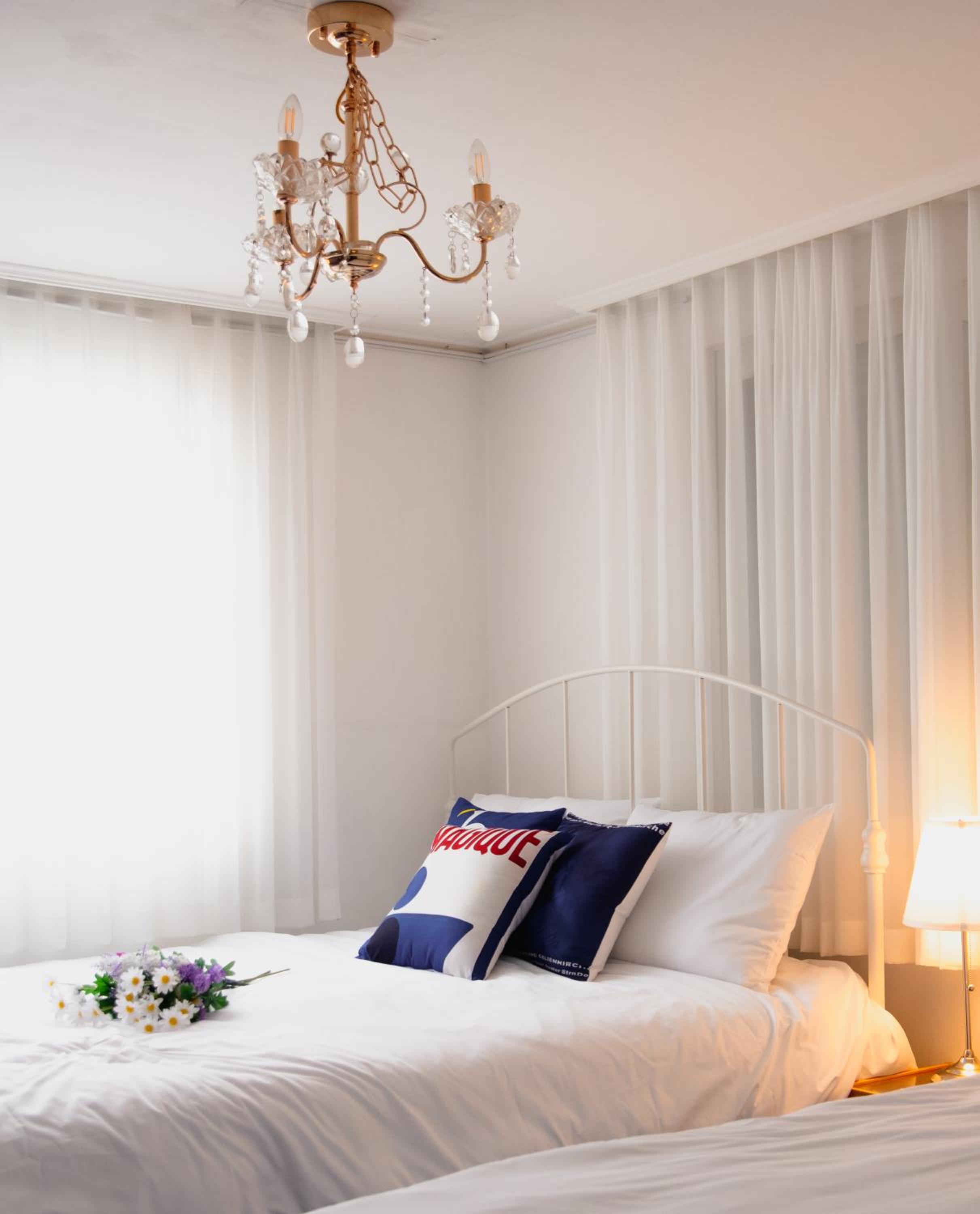 4 Beds in the Heart of Hongdae, Mangwon, Sangsu & Red Road
