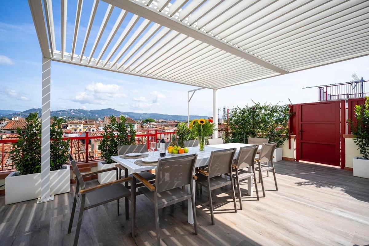 Luxury Florence Penthouse with Rooftop Terrace