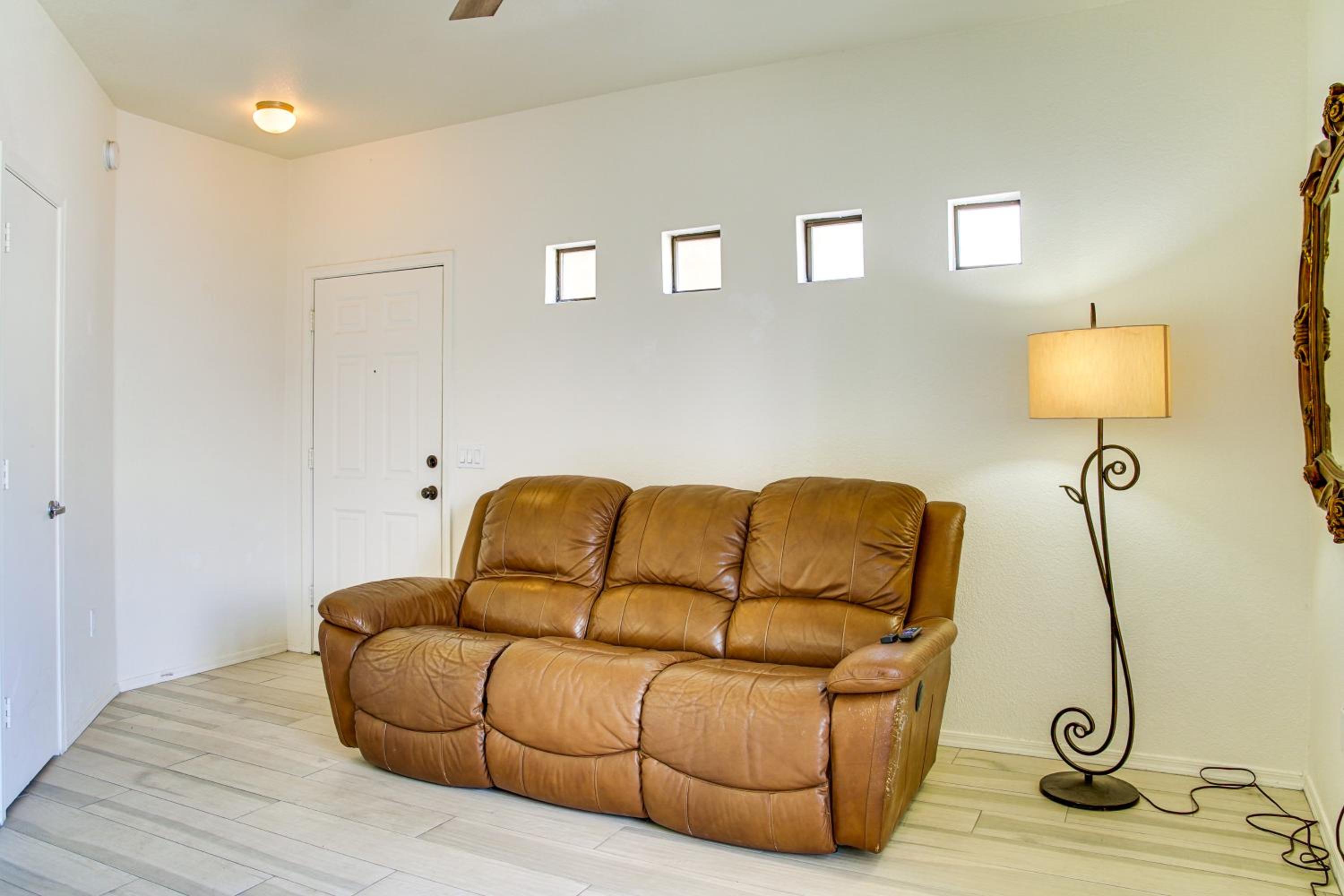 Unwind Poolside! Condo 1 Mi to South Mountain Park