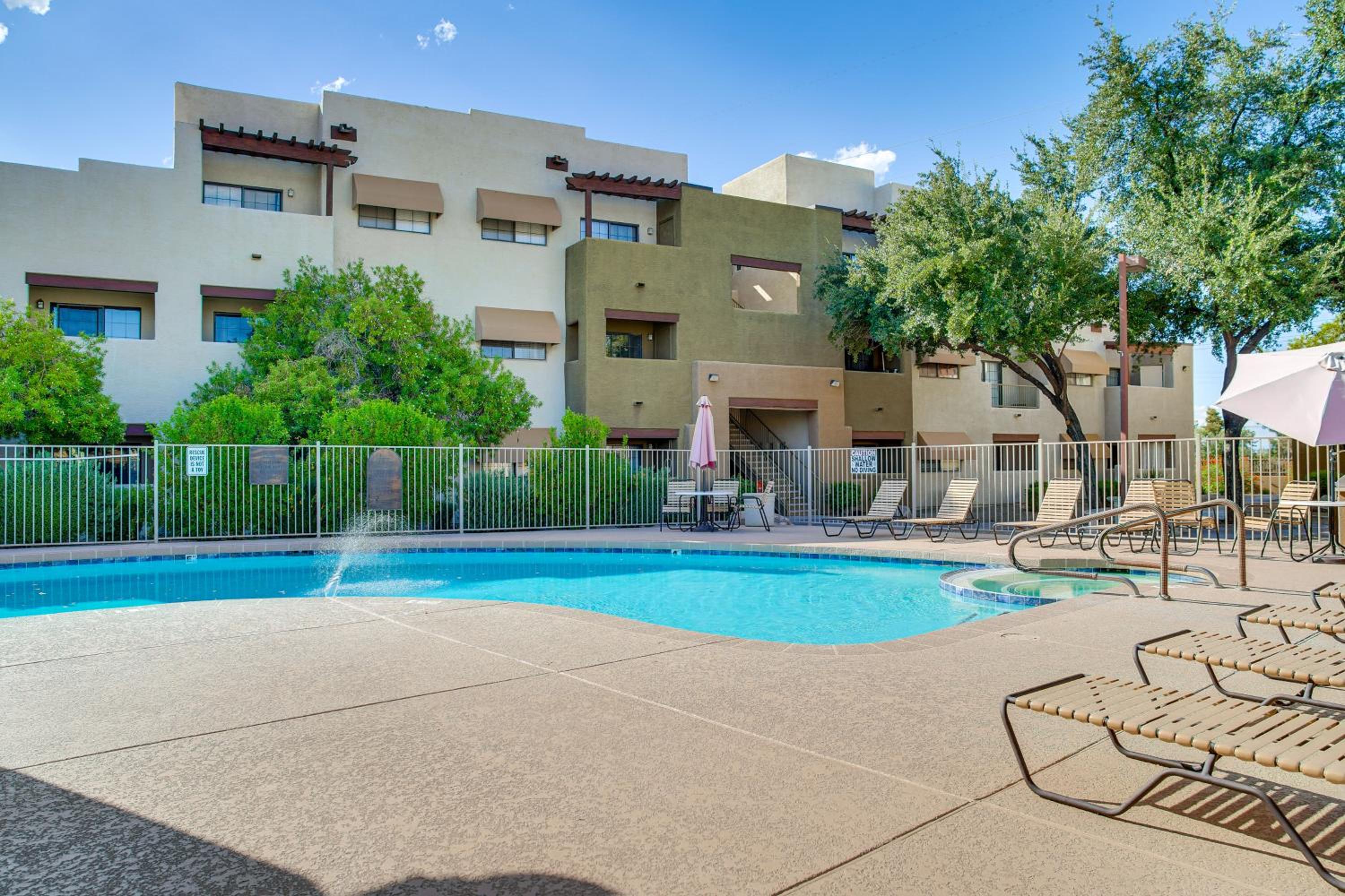 Unwind Poolside! Condo 1 Mi to South Mountain Park