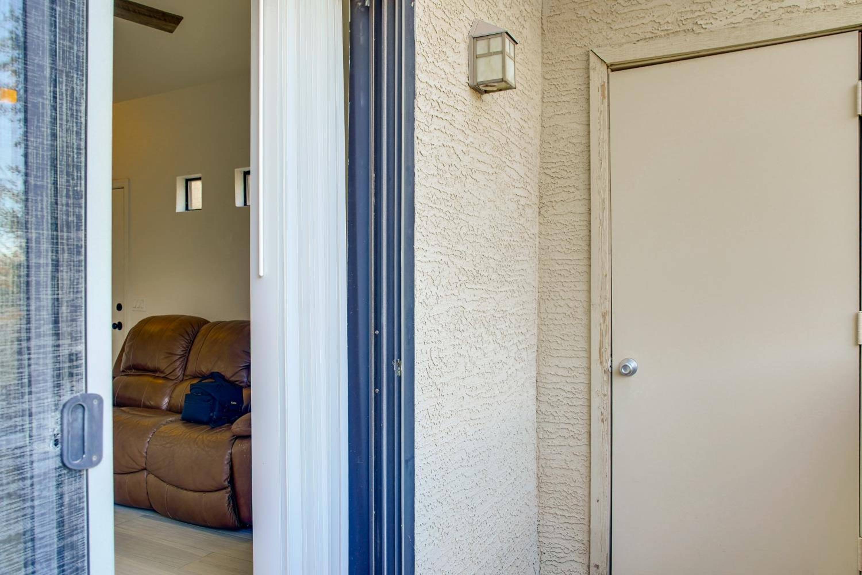 Unwind Poolside! Condo 1 Mi to South Mountain Park