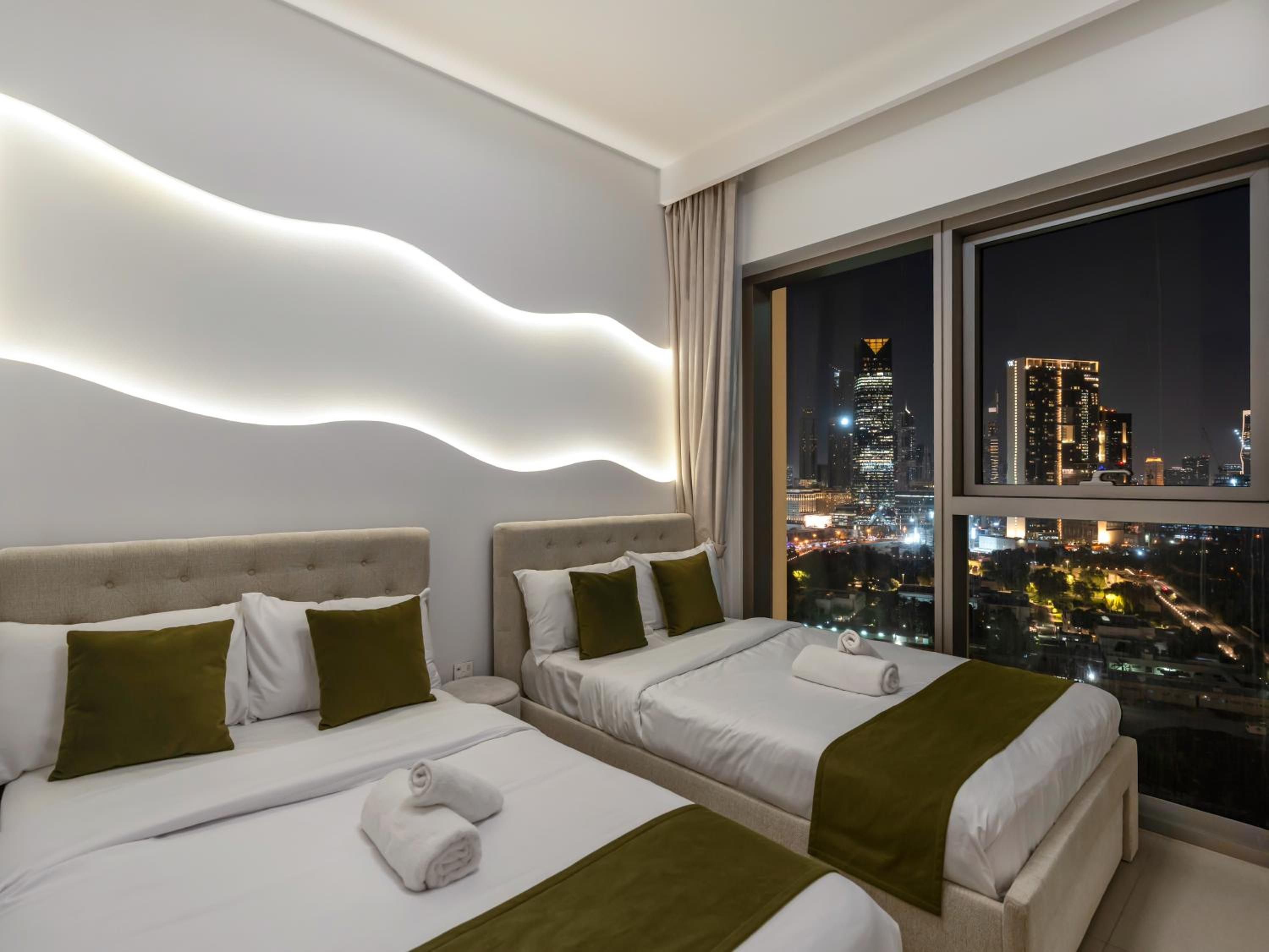 Stunning Two-Bedroom Apartment with Skyline View & walk to Dubai Mall by TerraHome