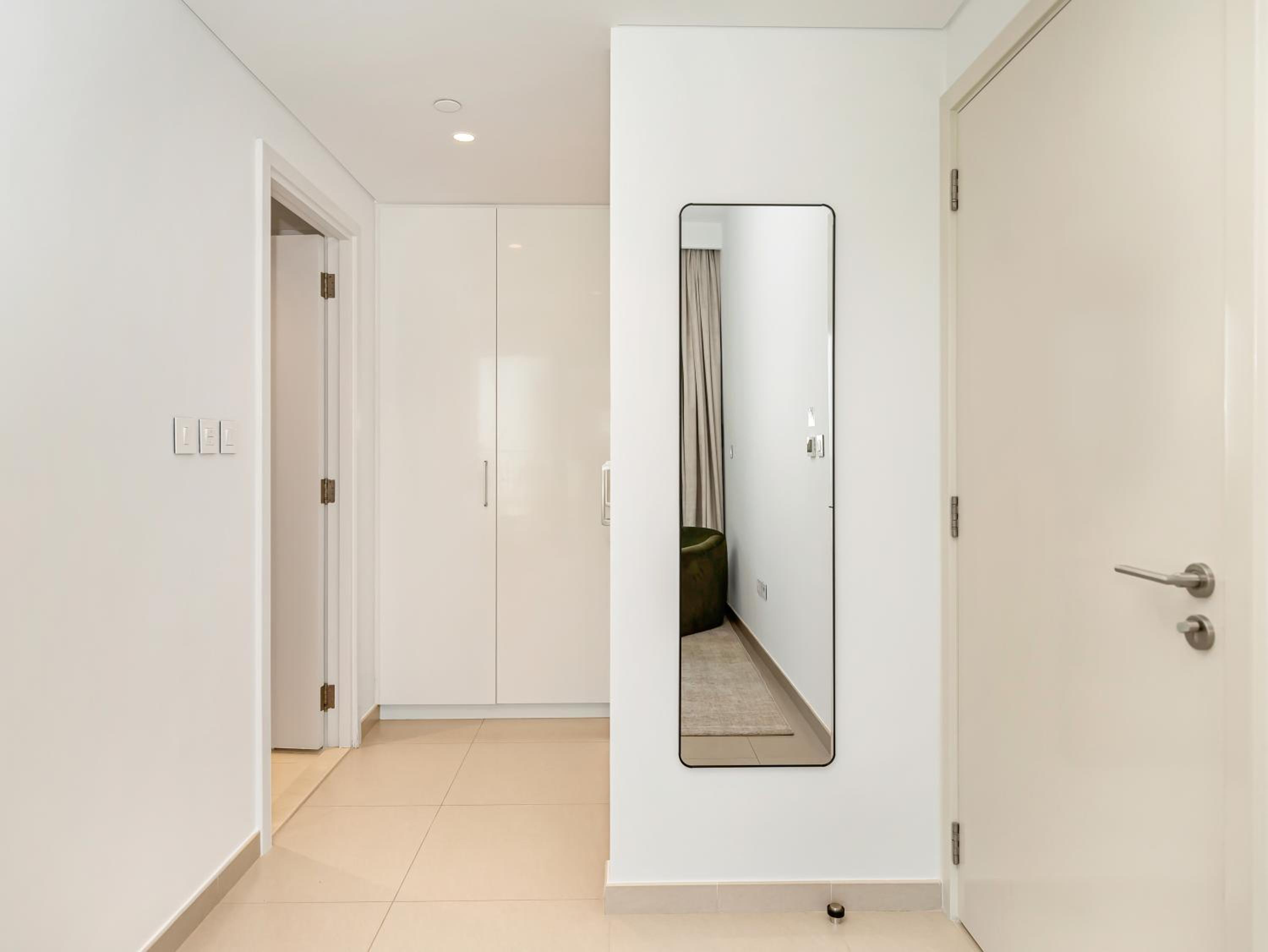 Stunning Two-Bedroom Apartment with Skyline View & walk to Dubai Mall by TerraHome