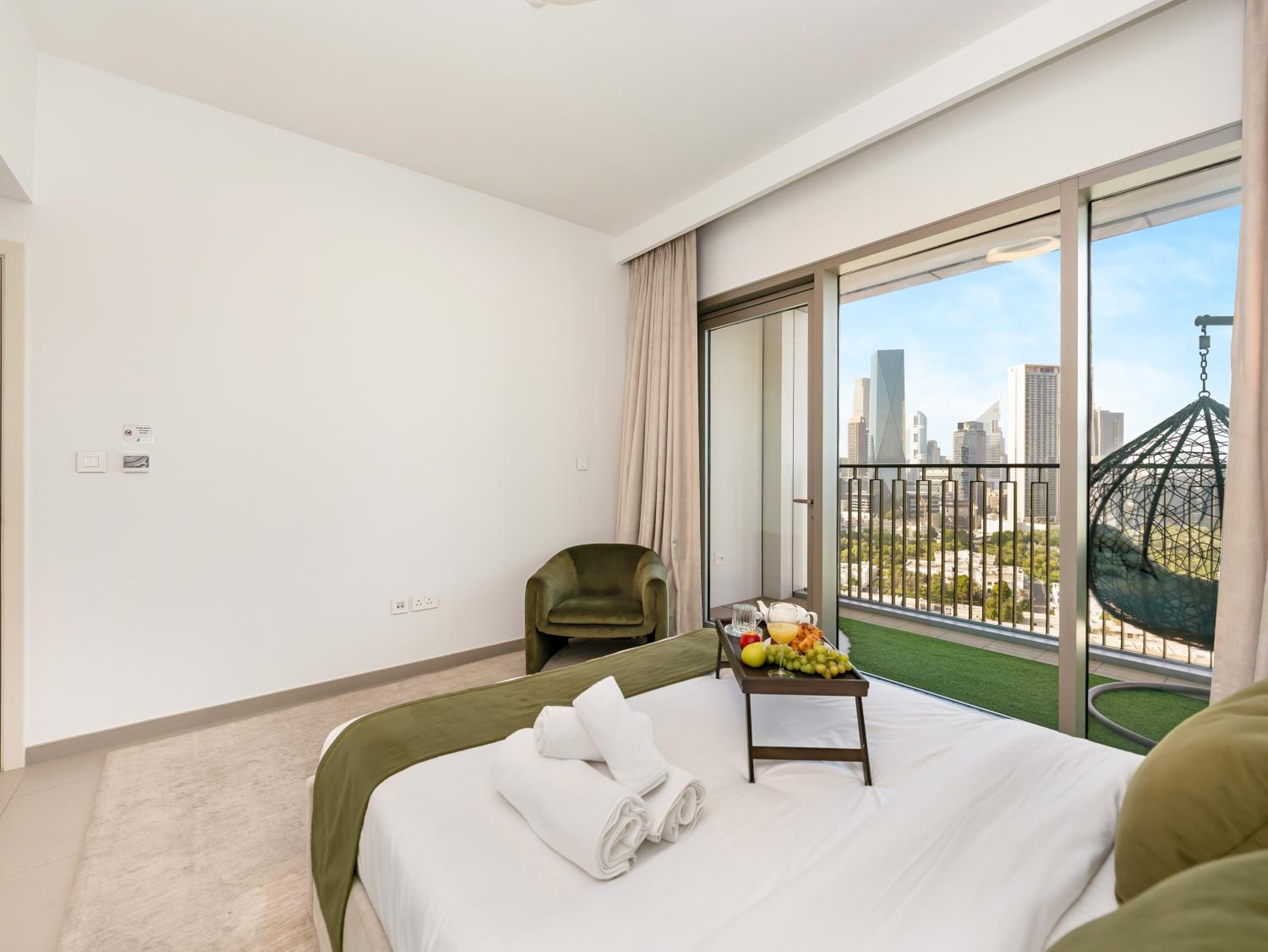 Stunning Two-Bedroom Apartment with Skyline View & walk to Dubai Mall by TerraHome