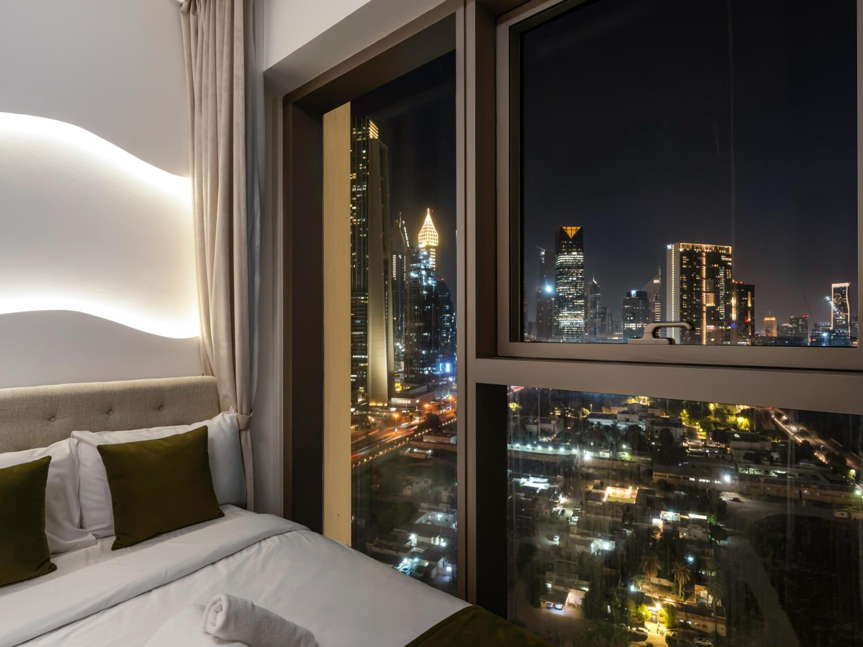 Stunning Two-Bedroom Apartment with Skyline View & walk to Dubai Mall by TerraHome