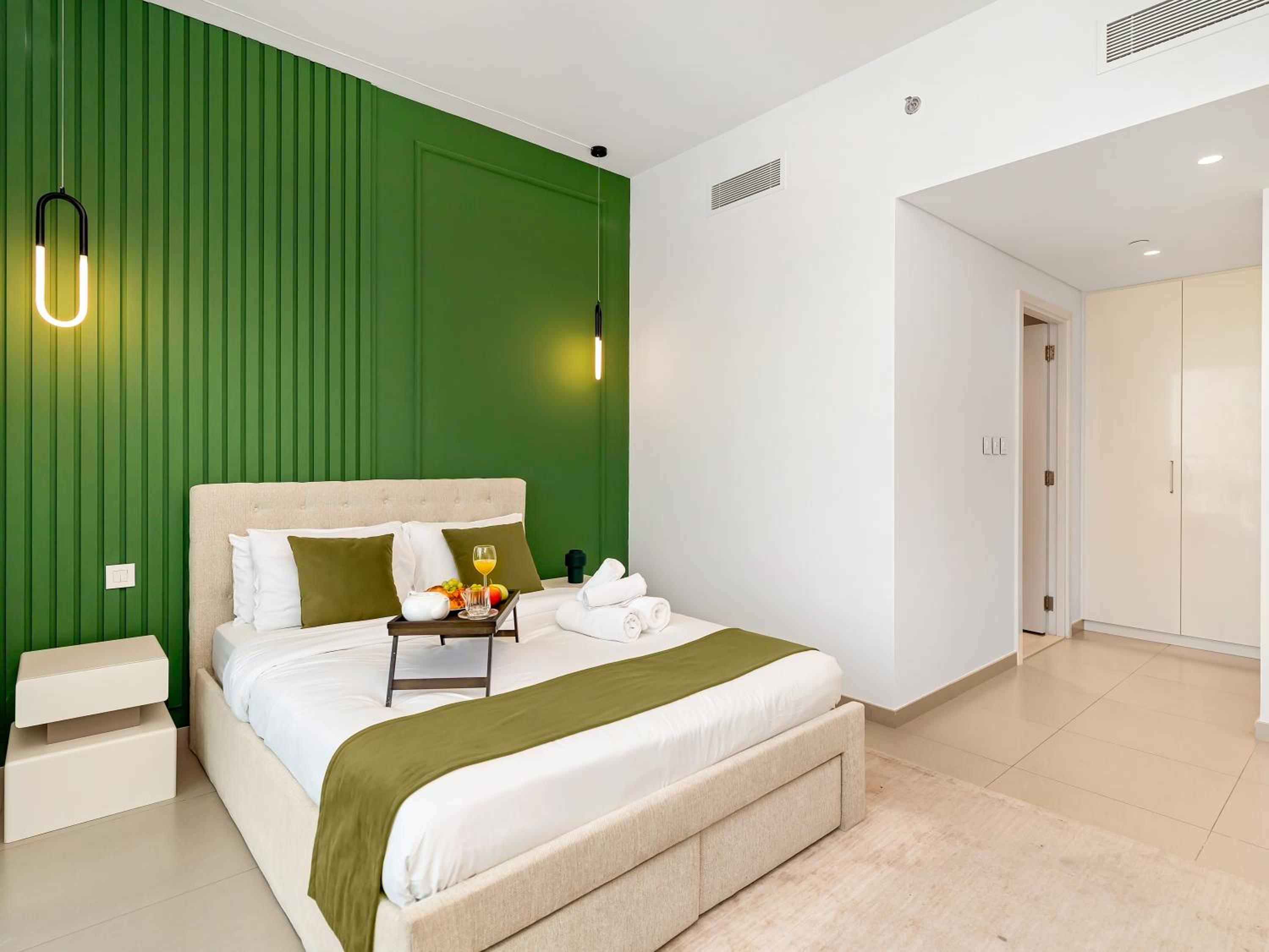 Stunning Two-Bedroom Apartment with Skyline View & walk to Dubai Mall by TerraHome