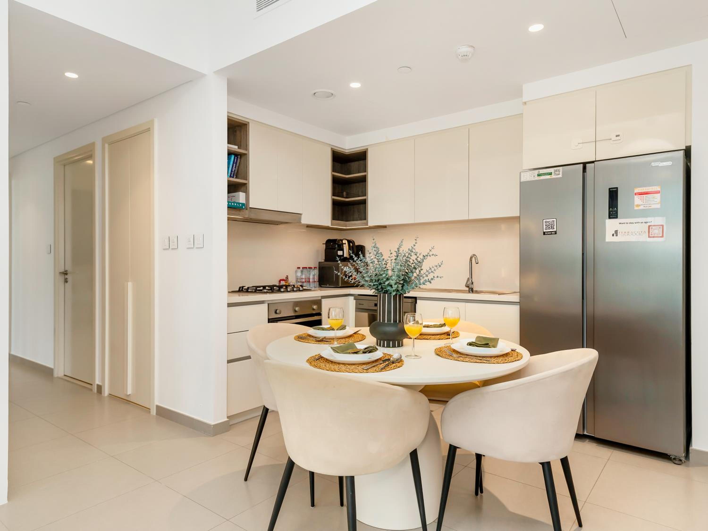Stunning Two-Bedroom Apartment with Skyline View & walk to Dubai Mall by TerraHome