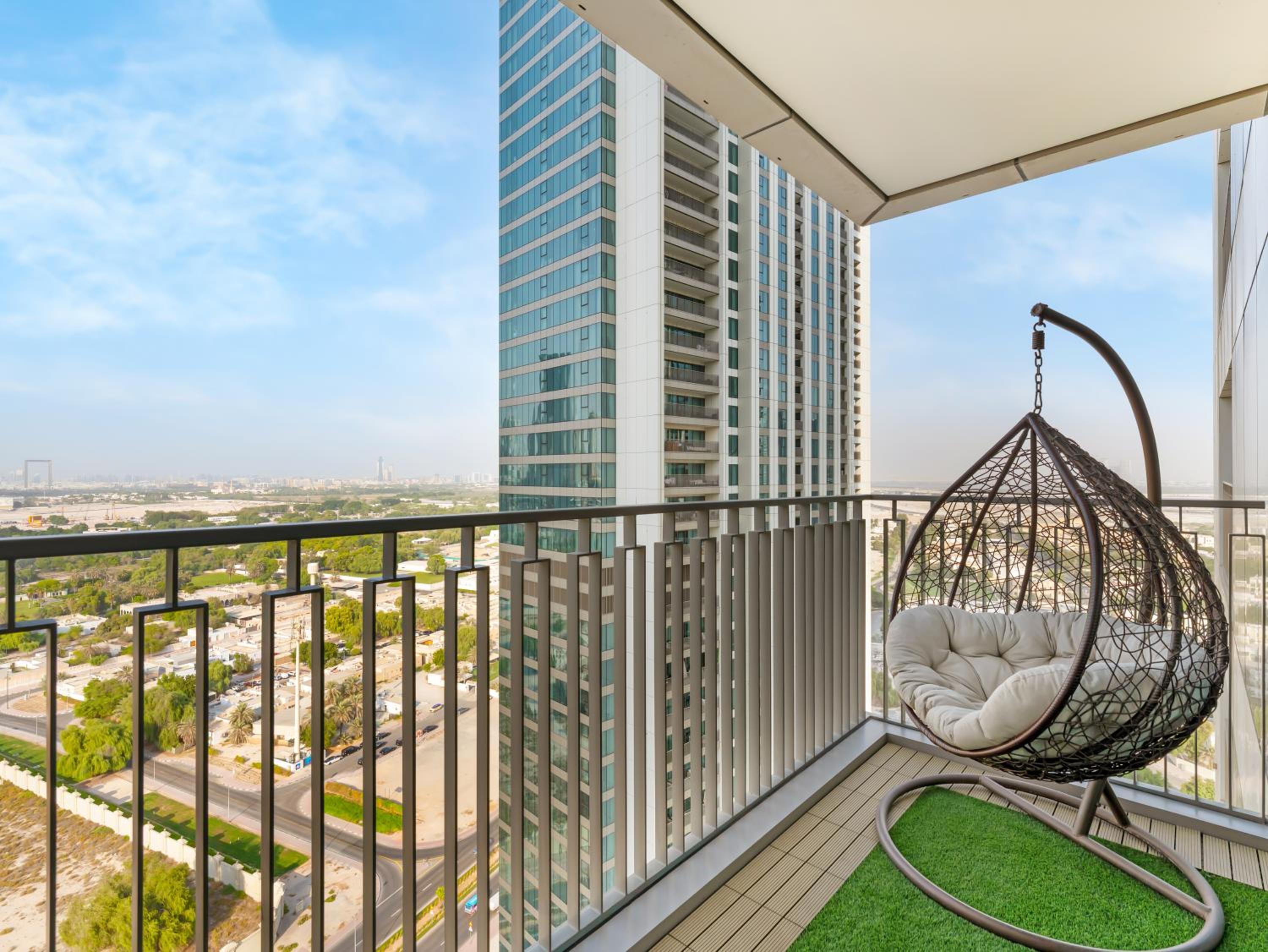 Stunning Two-Bedroom Apartment with Skyline View & walk to Dubai Mall by TerraHome