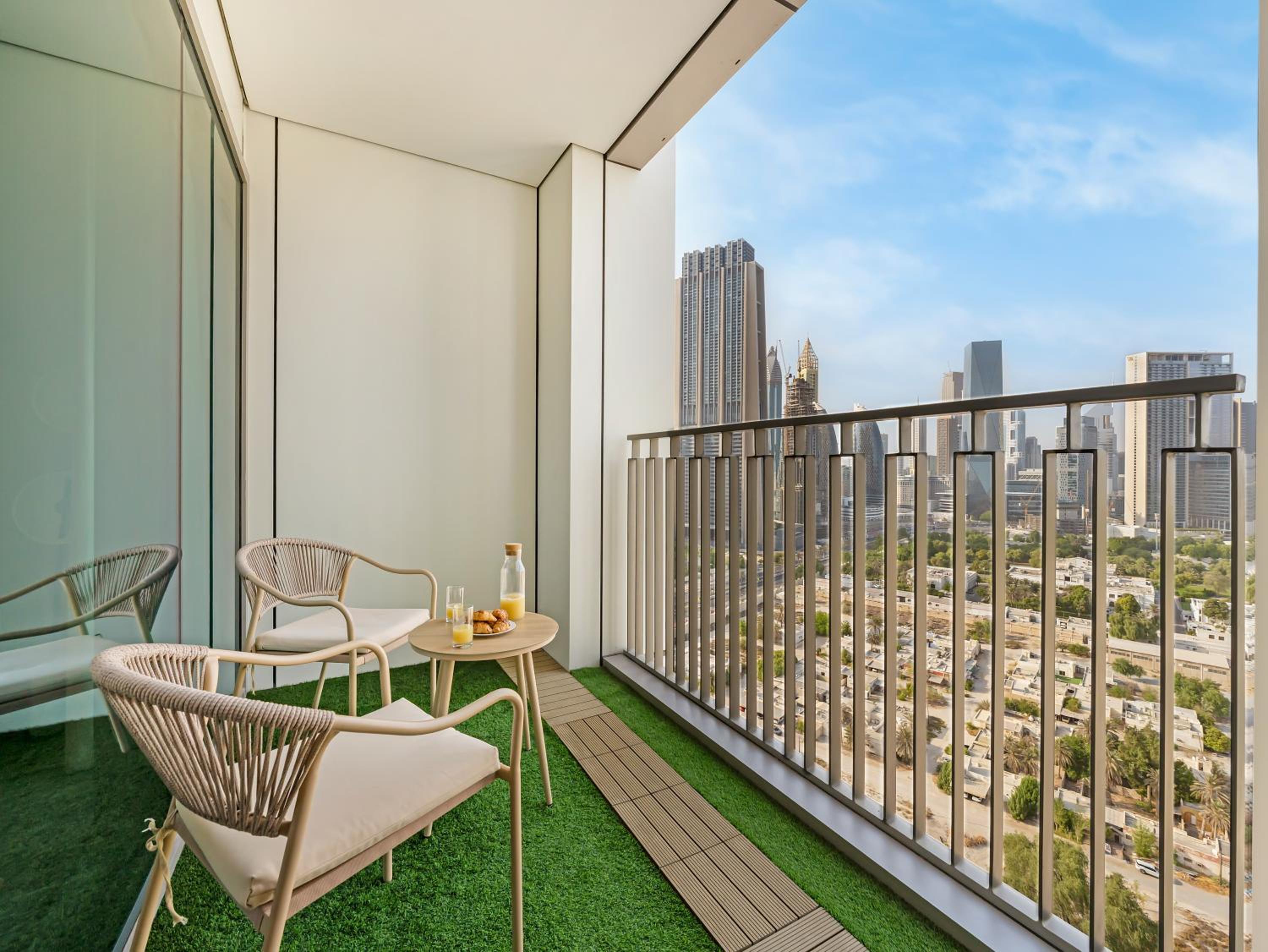 Stunning Two-Bedroom Apartment with Skyline View & walk to Dubai Mall by TerraHome