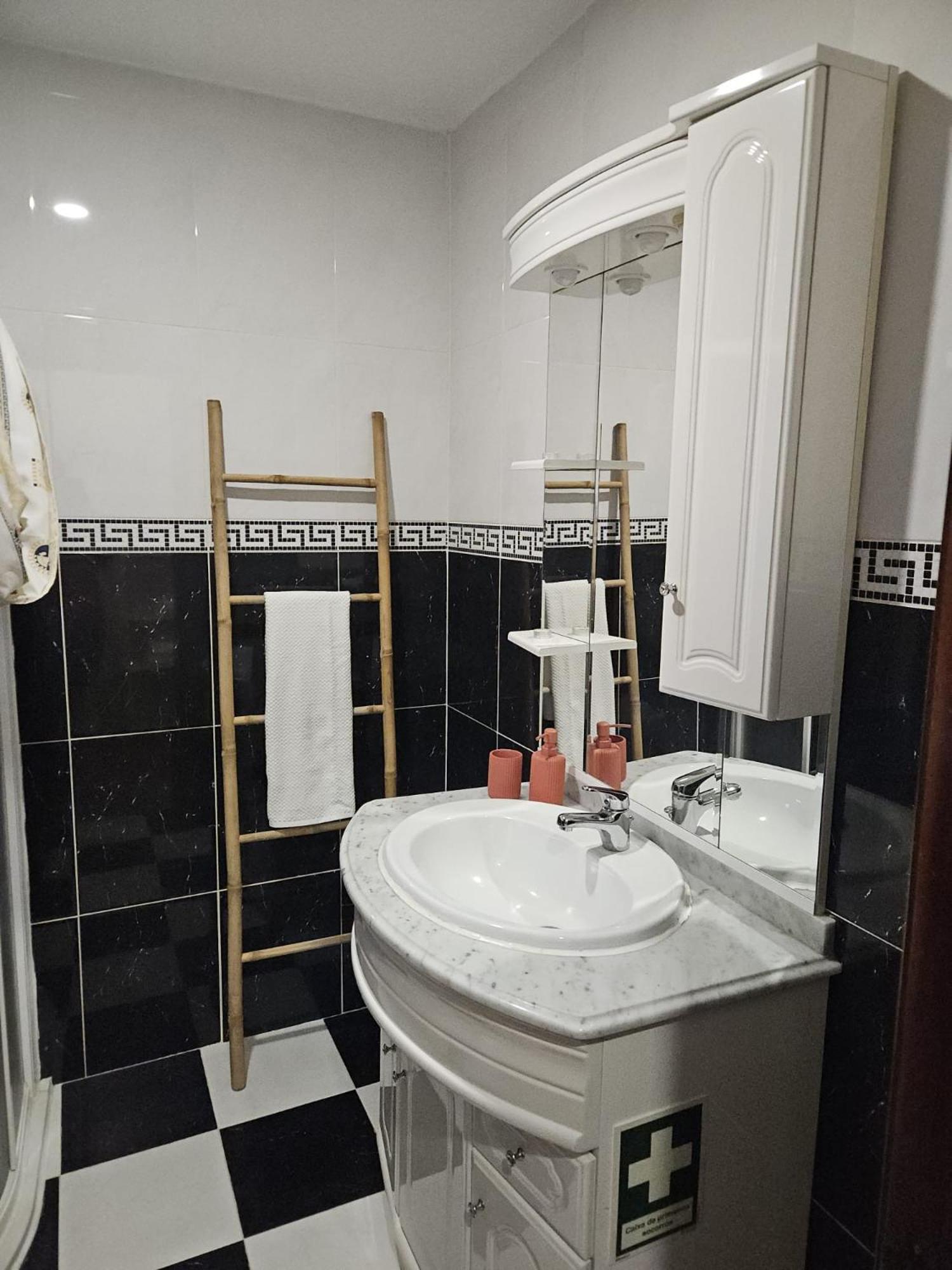 Nisa 2 Bedrooms AC Villa