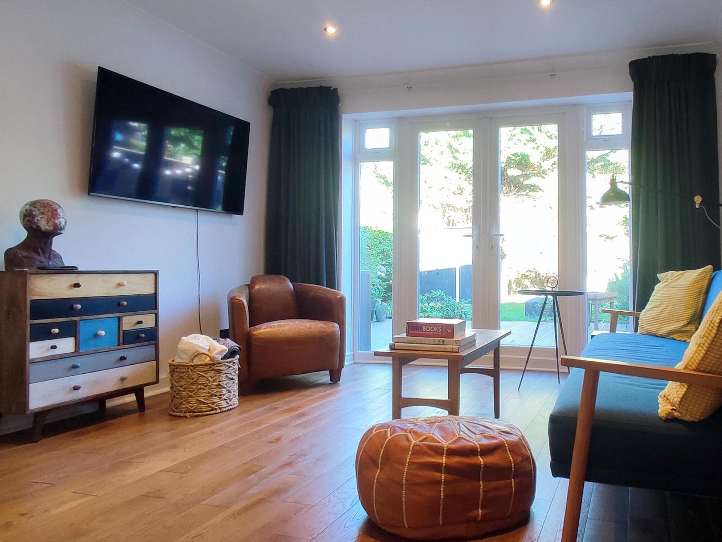Atelier Verde - A Comfortable Garden Apartment