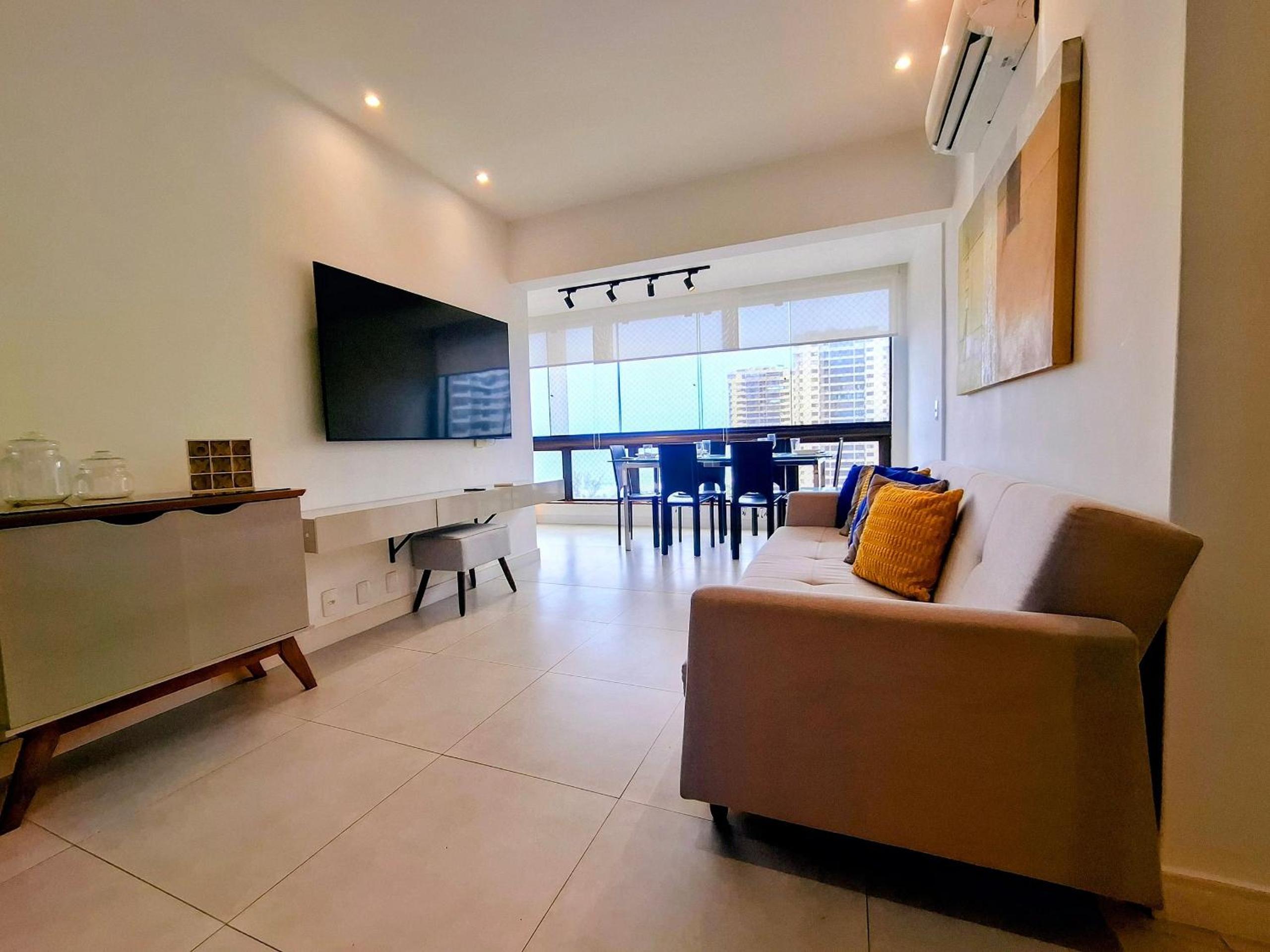 Barra: Garage, beach and comfort | Sleeps 5